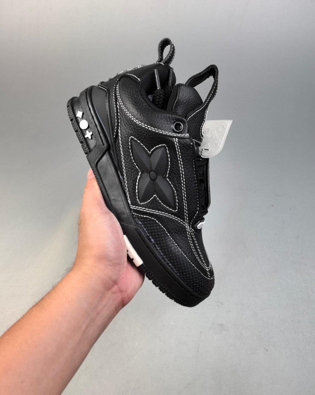 L---s V--tton Arch Light Sneaker 36-45