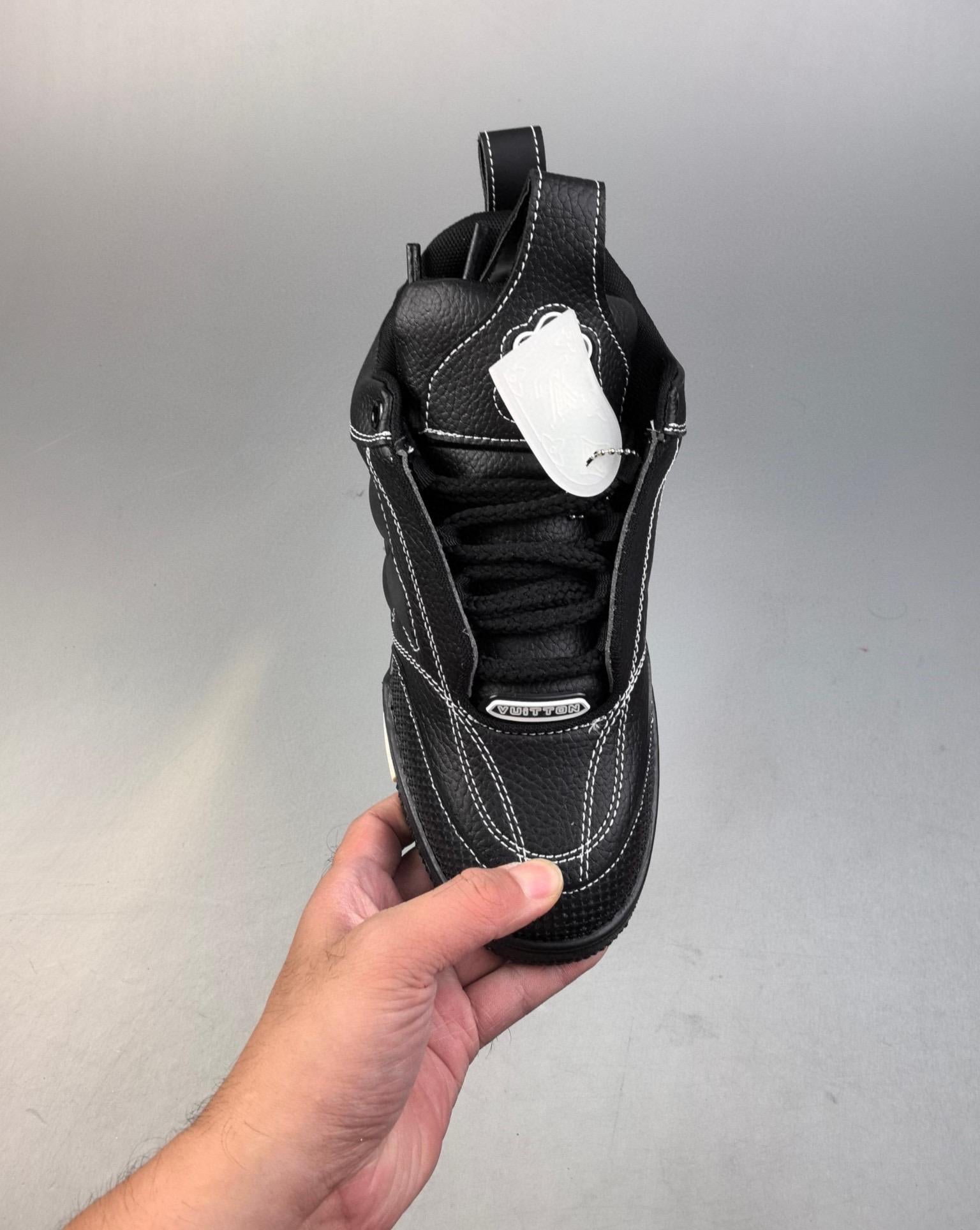 L---s V--tton Arch Light Sneaker 36-45