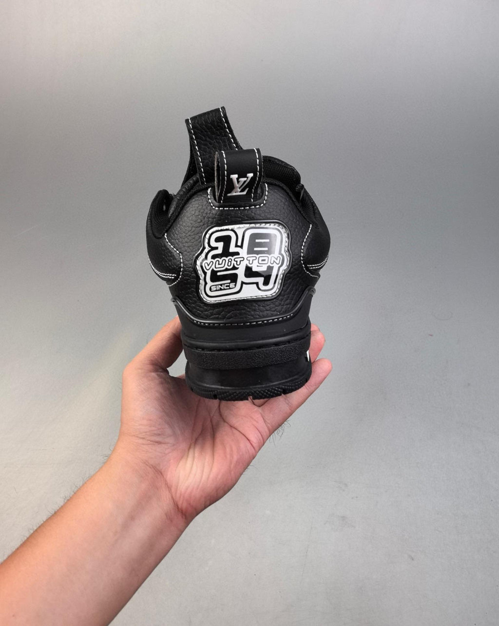 L---s V--tton Arch Light Sneaker 36-45