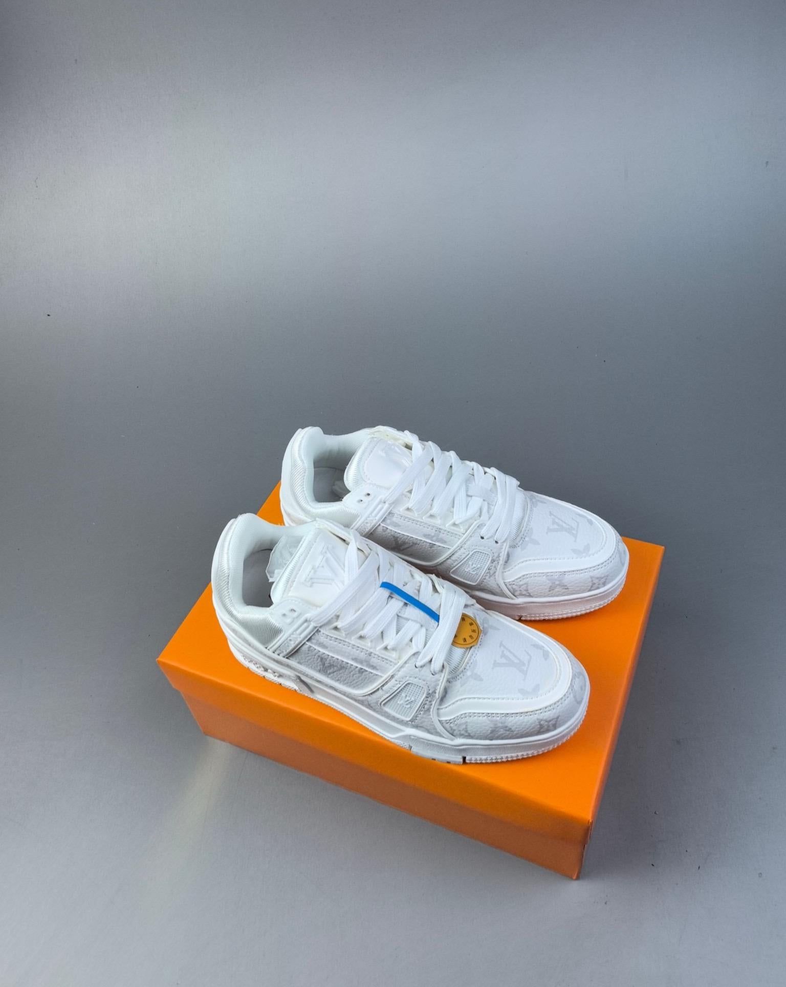 L---s V--tton Trainer Sneaker Low 40-45