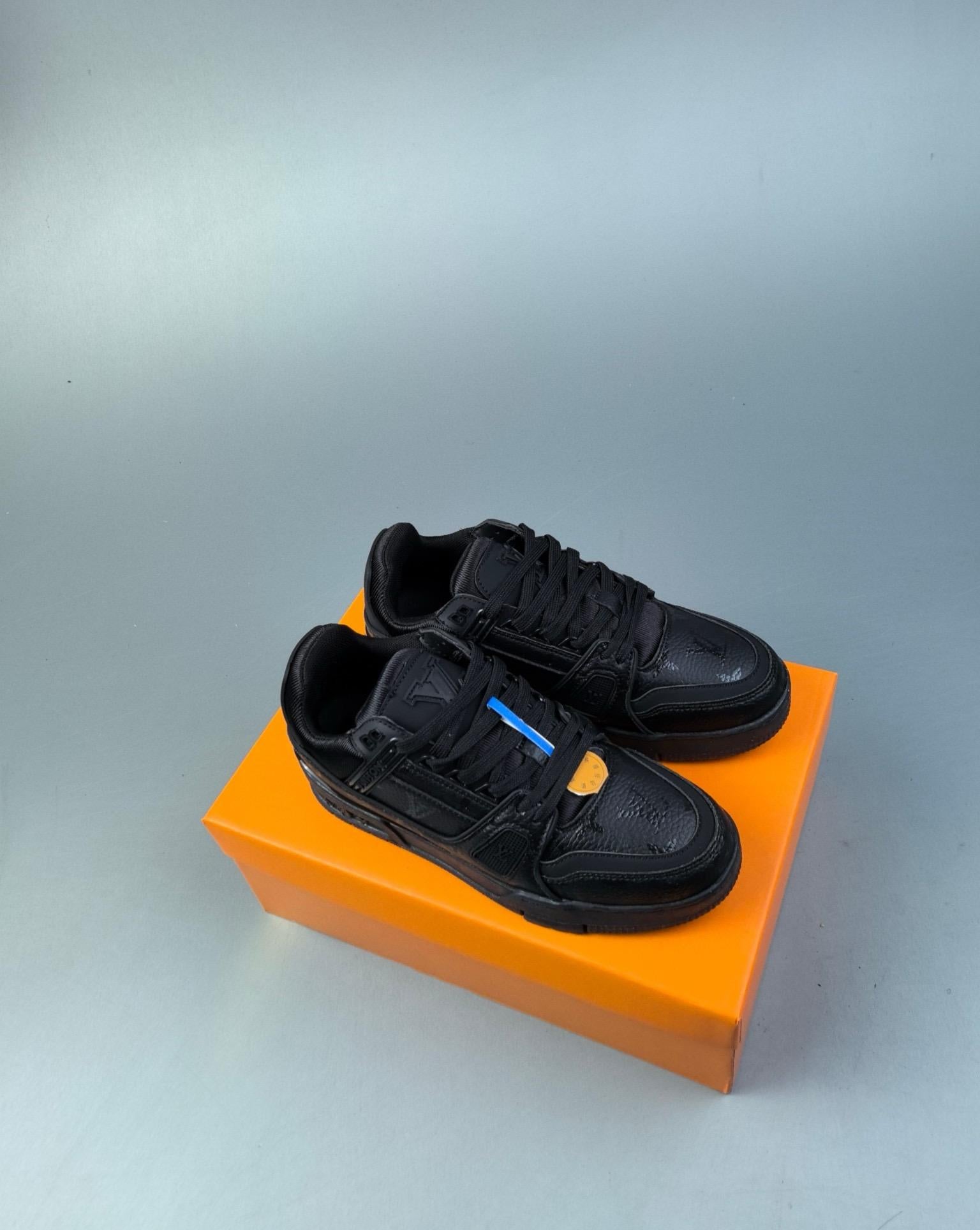 L---s V--tton Trainer Sneaker Low 40-45