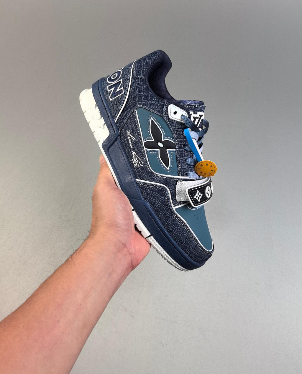 L---s V--tton Trainer Sneake Low 39-45