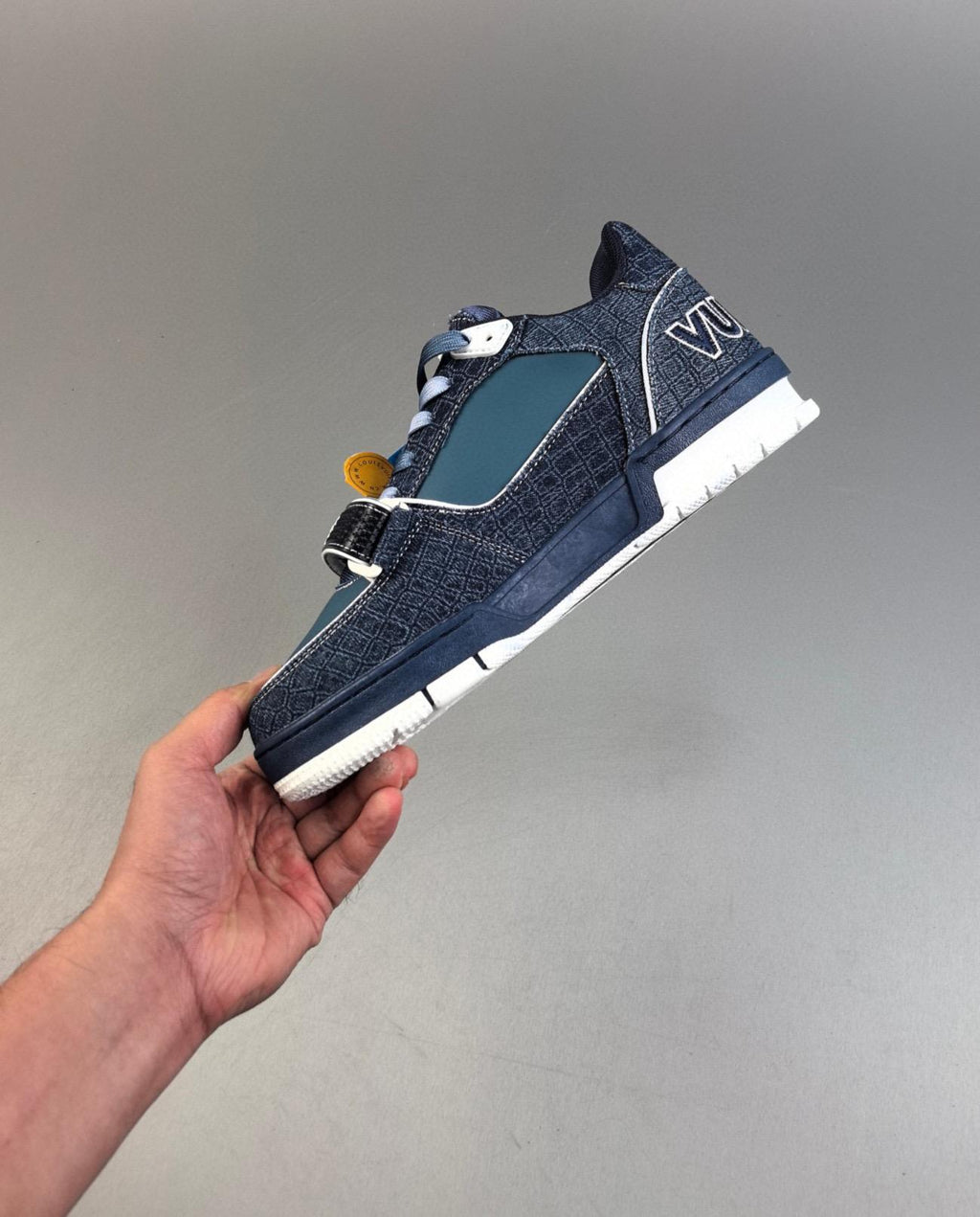 L---s V--tton Trainer Sneake Low 39-45