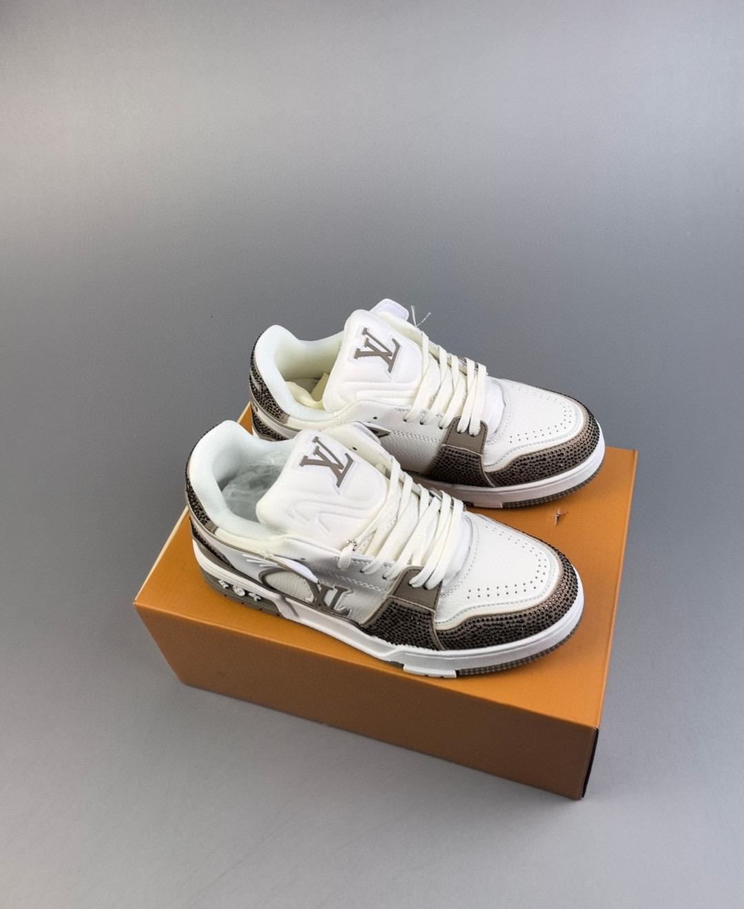 L---s V--tton Trainer Sneake Low 39-45