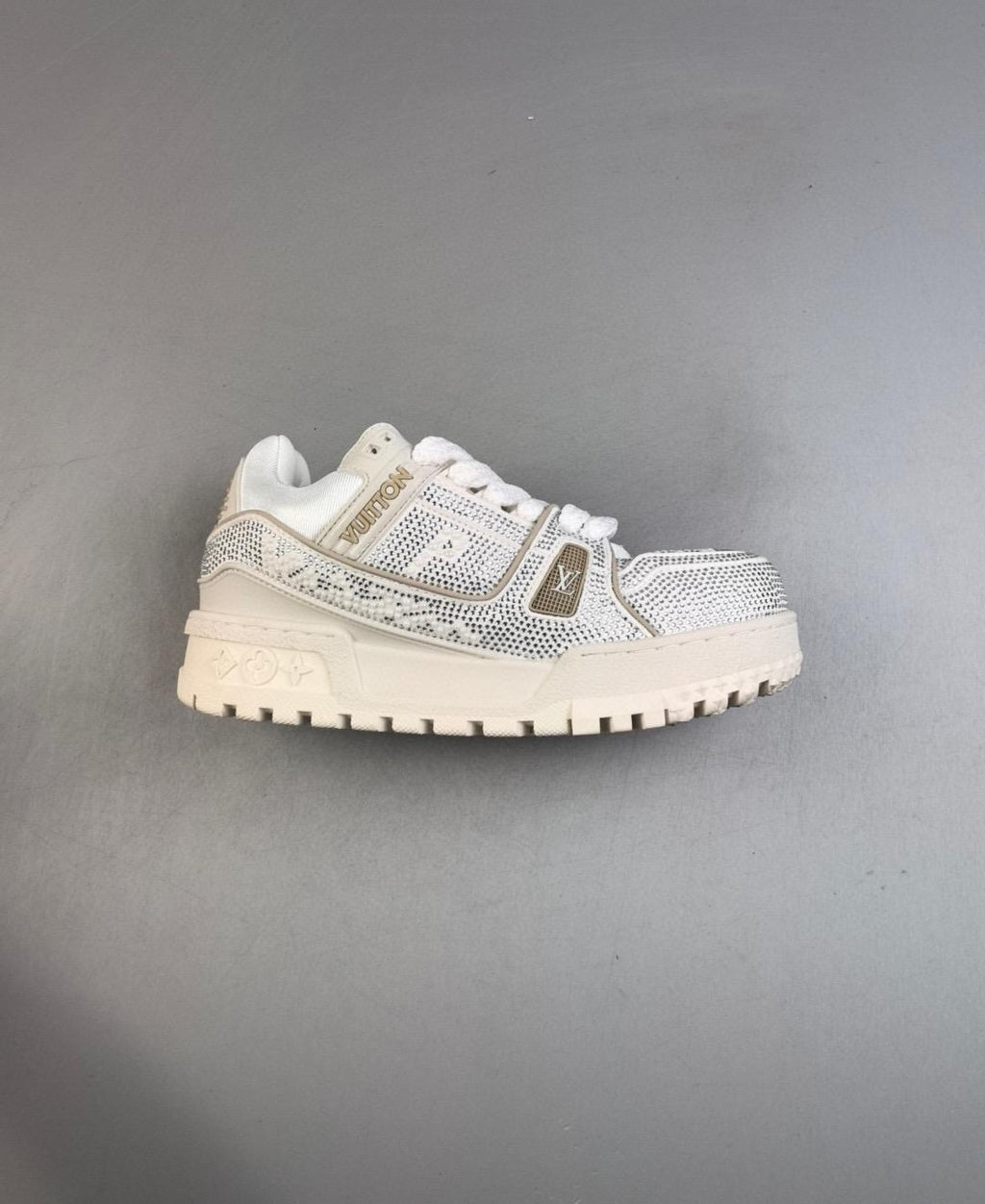 L---s V--tton Trainer 36-46