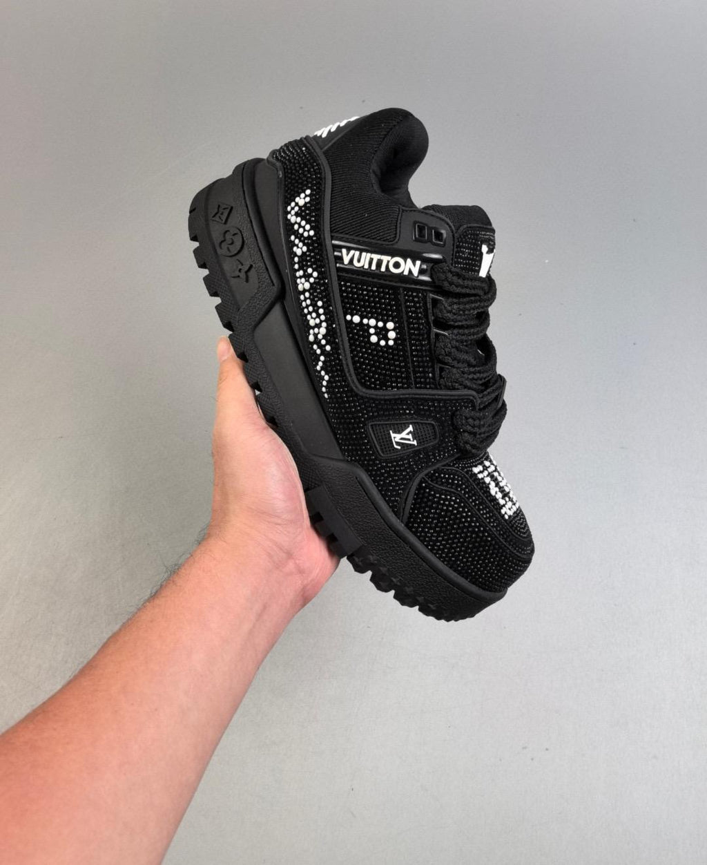 L---s V--tton Trainer 36-46