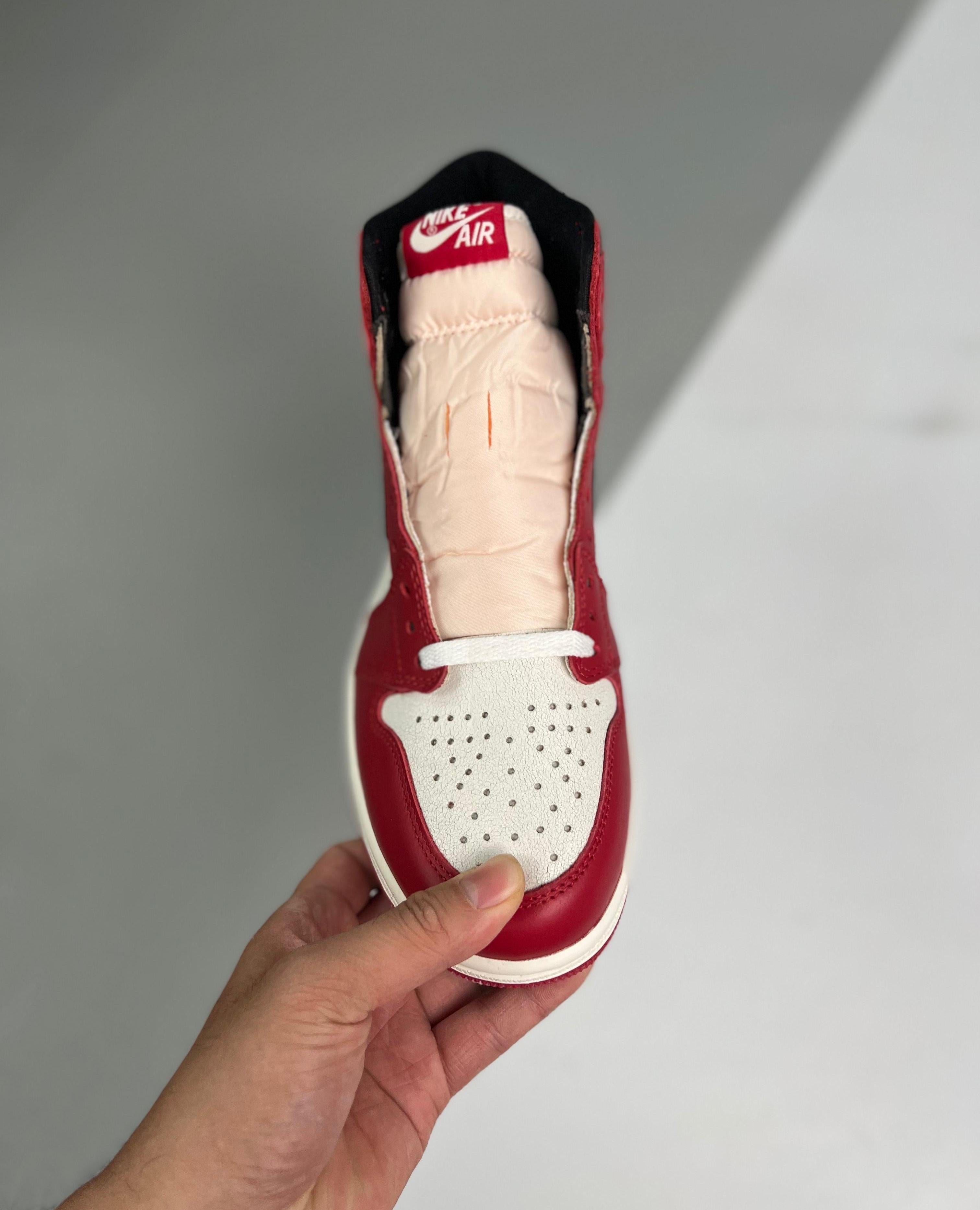 Air Jordan 1 Retro High Og Crimson Tint 36-47