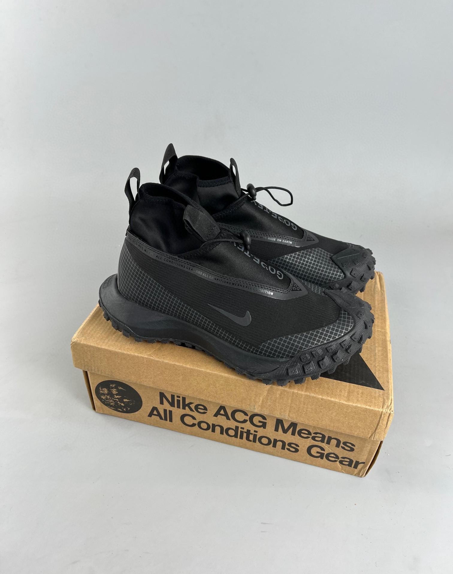 300 Nk Acg Mountain Fly Low Gore-tex 36-45