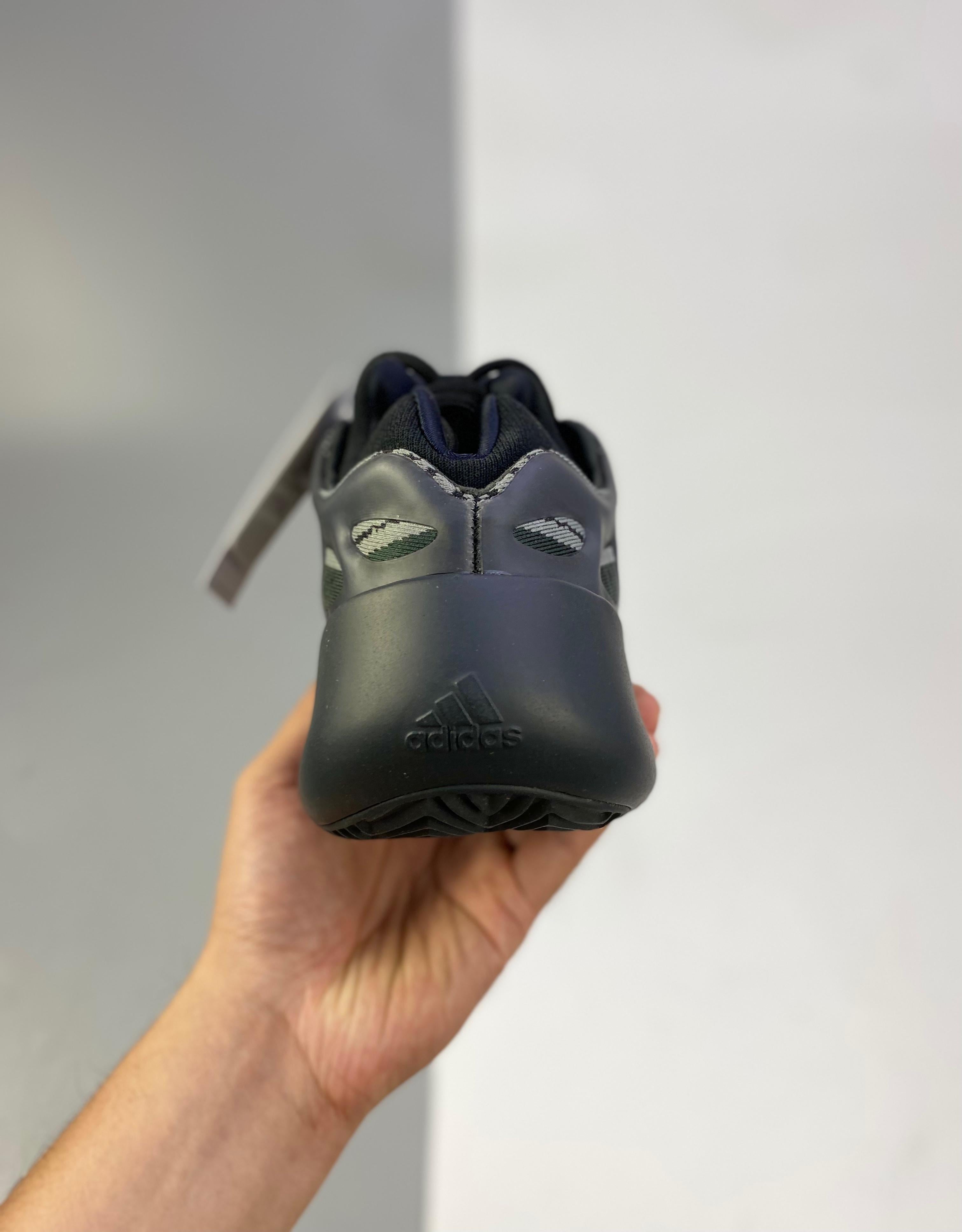 Kanye West X Yeezy 700 V3 36-47