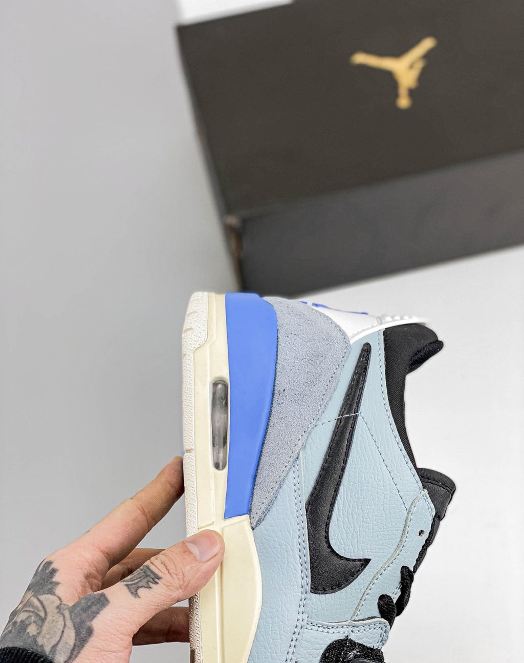Air Jordan Legacy