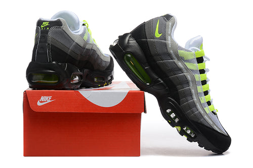 140 Air Max 95 Undefeated