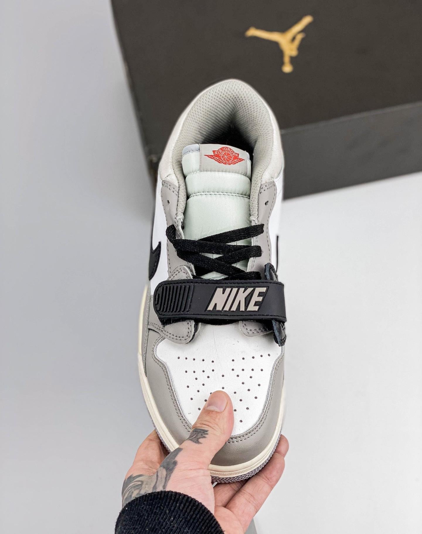 Air Jordan Legacy