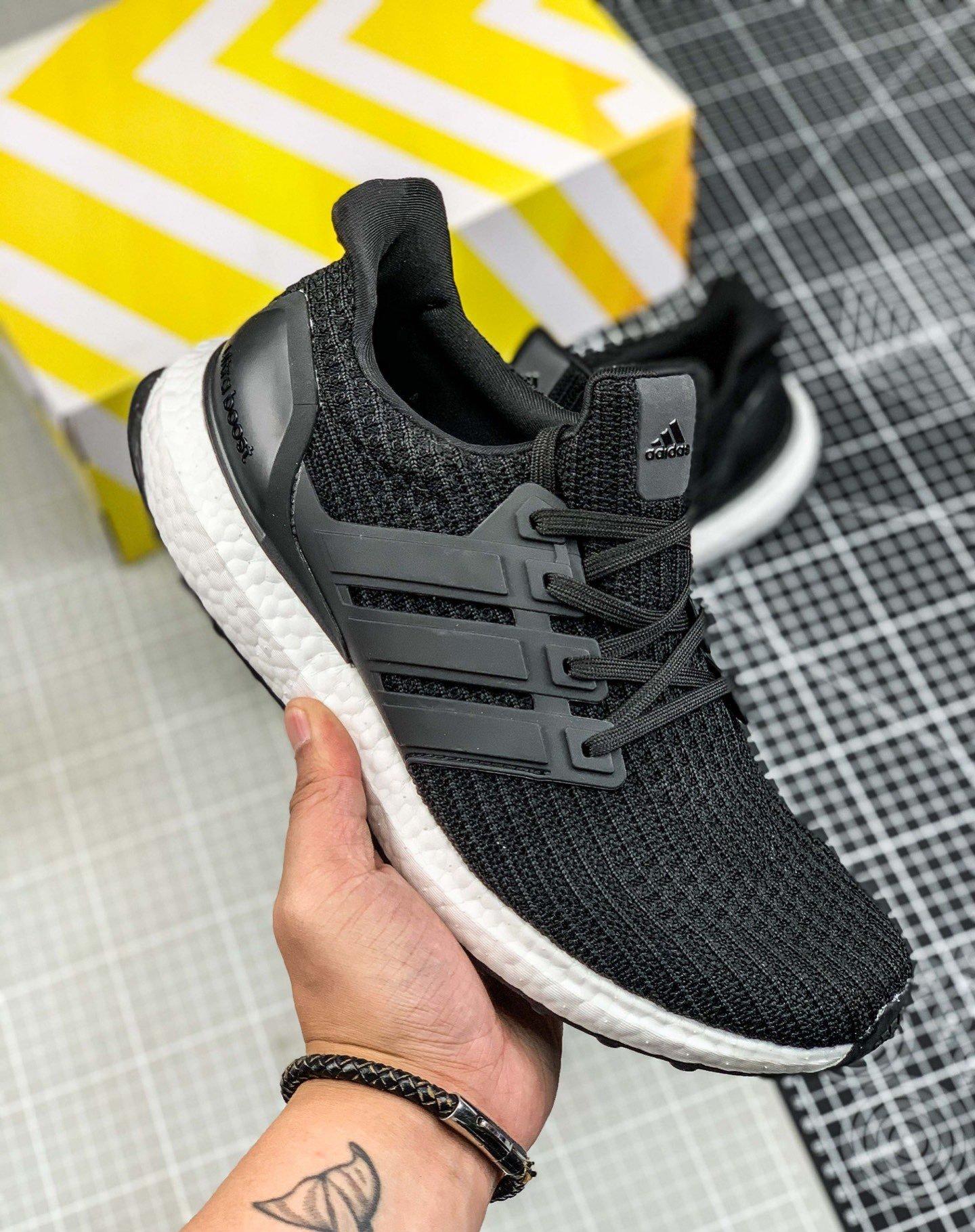 Ultra Boost 40