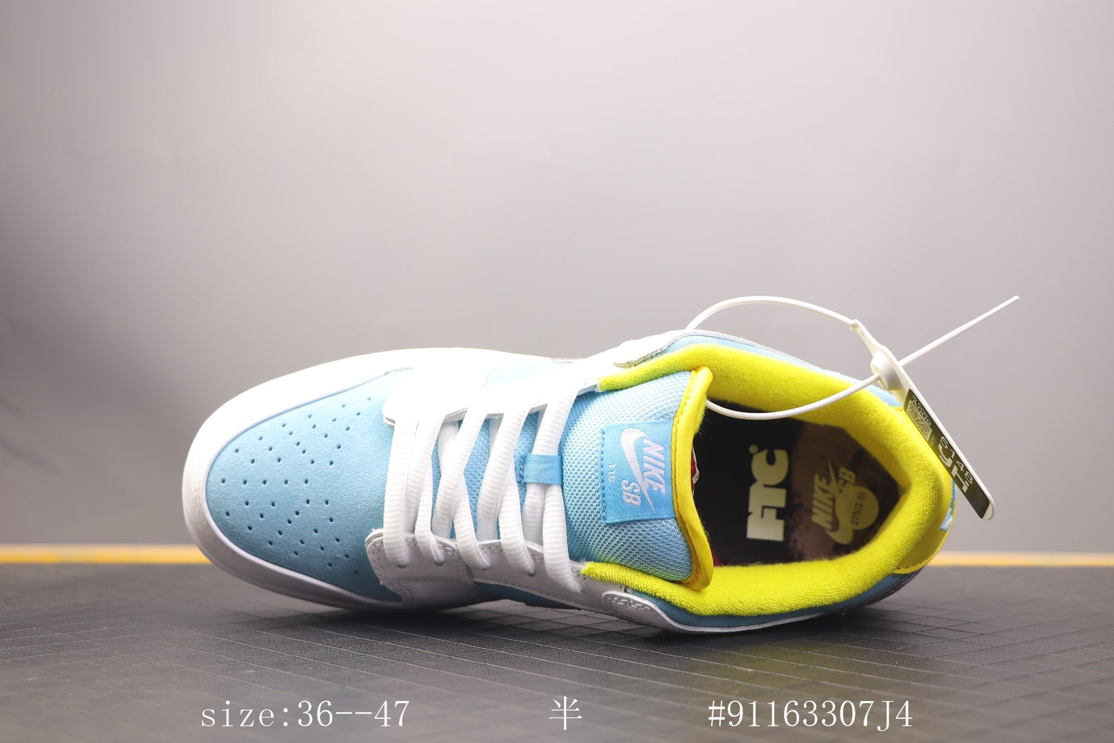Dunk Low Sb