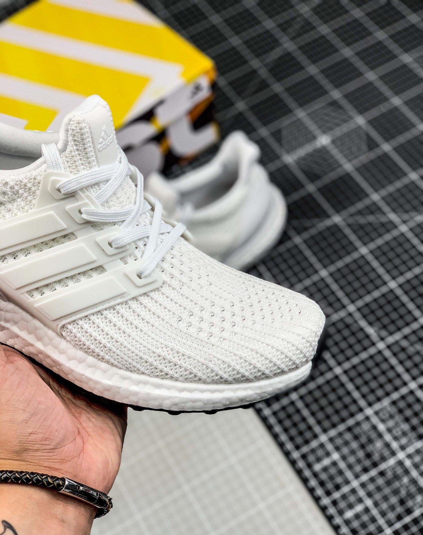Ultra Boost 40