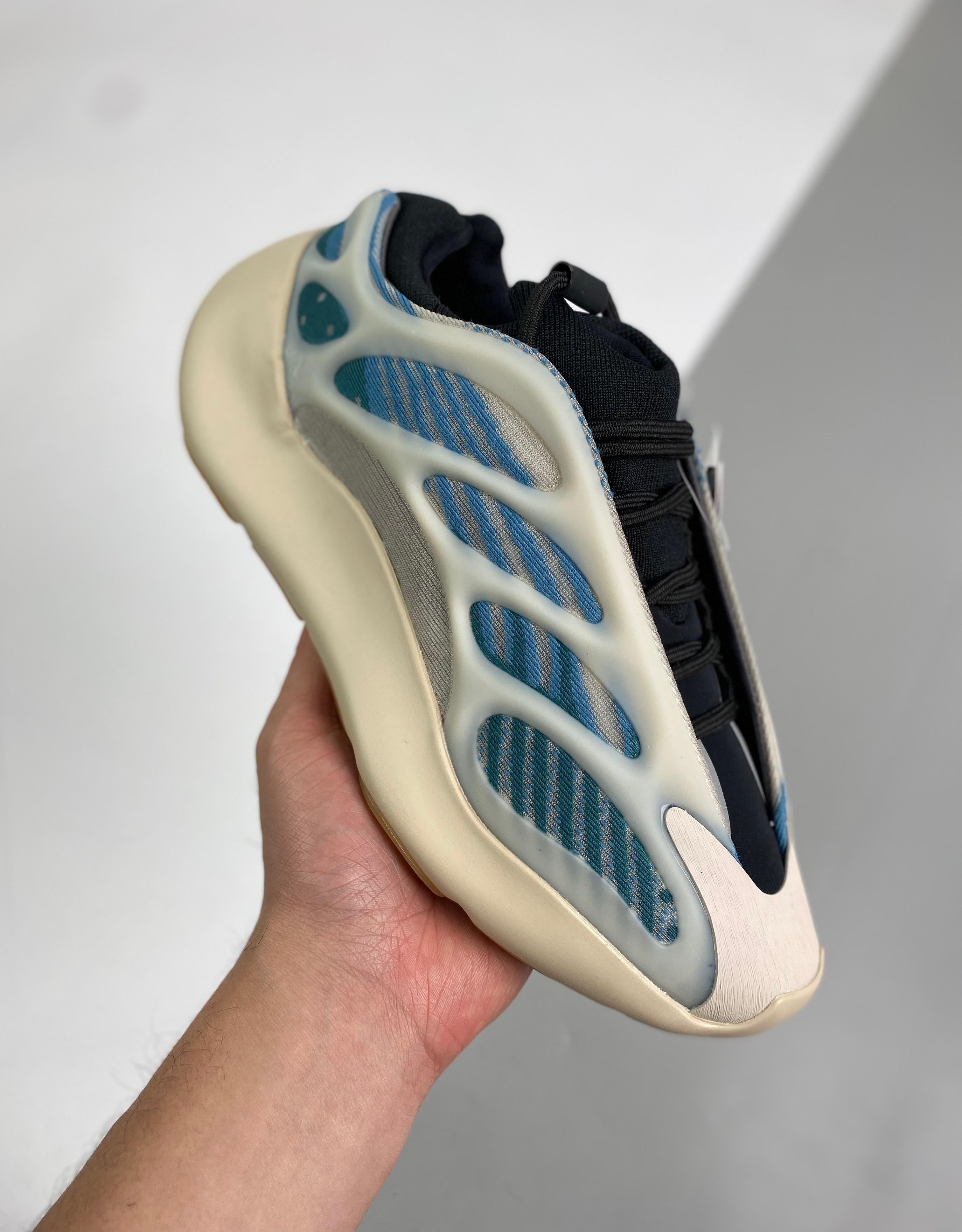 Kanye West X Yeezy 700 V3 36-47
