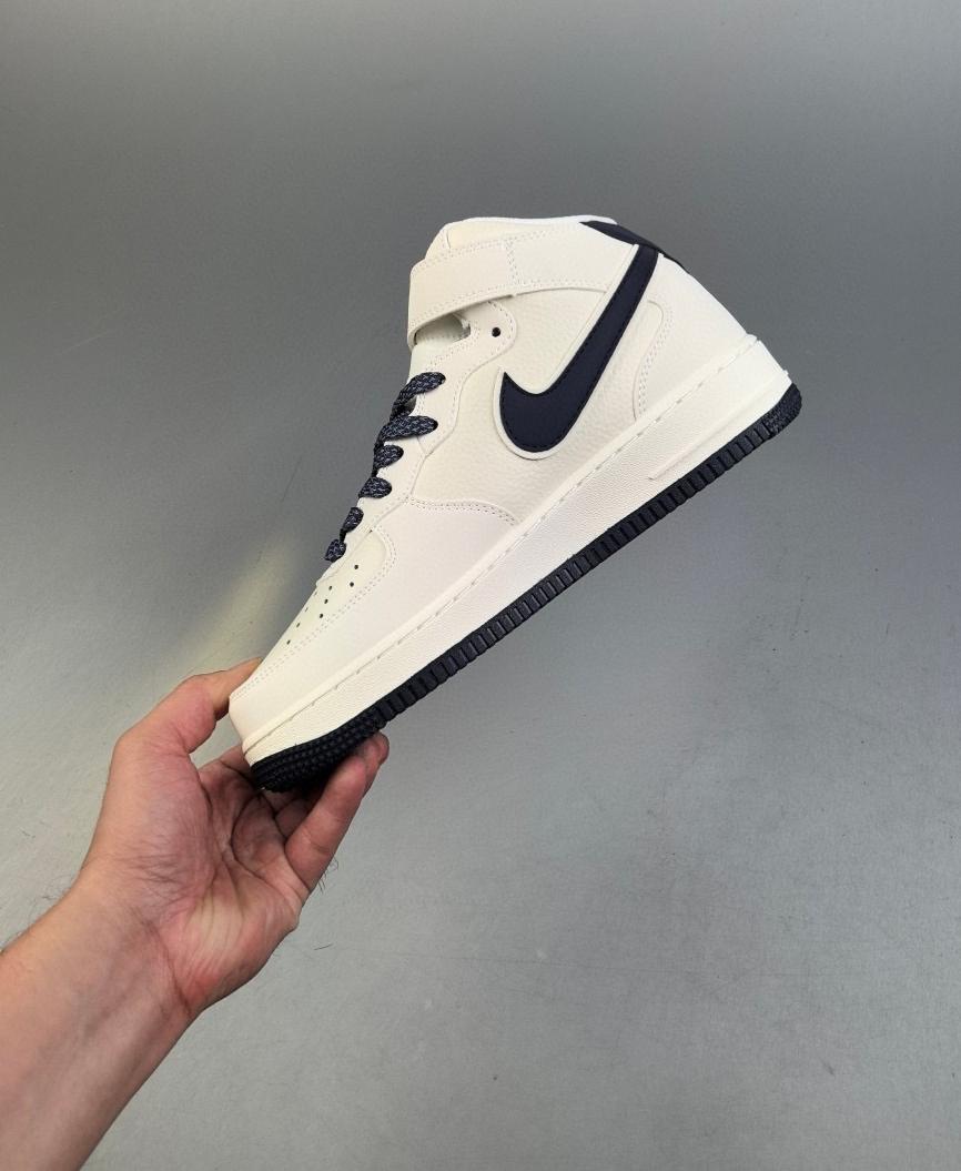 Air Force 1 Mid 07 Lv8 36-45