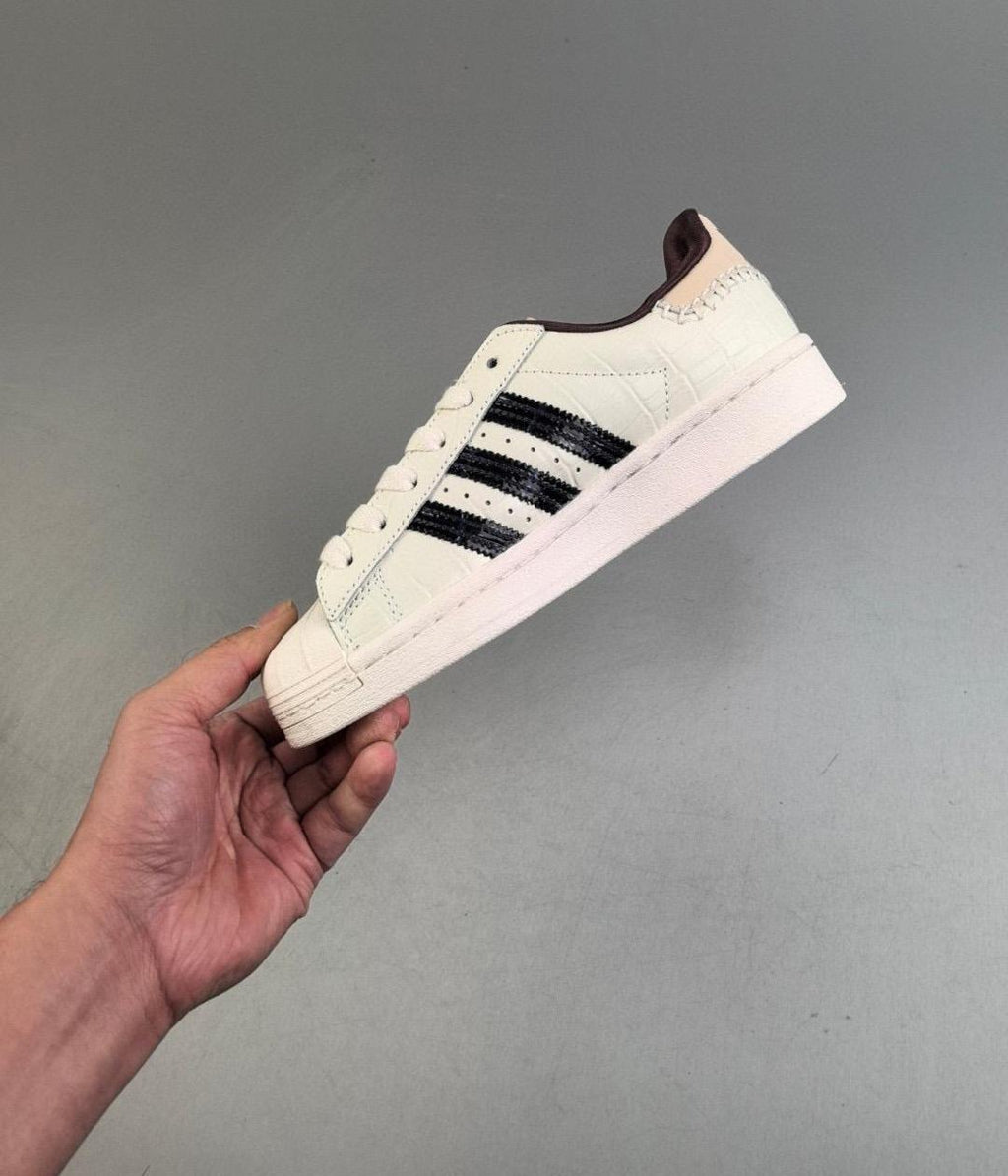 Originals Superstar 35-44