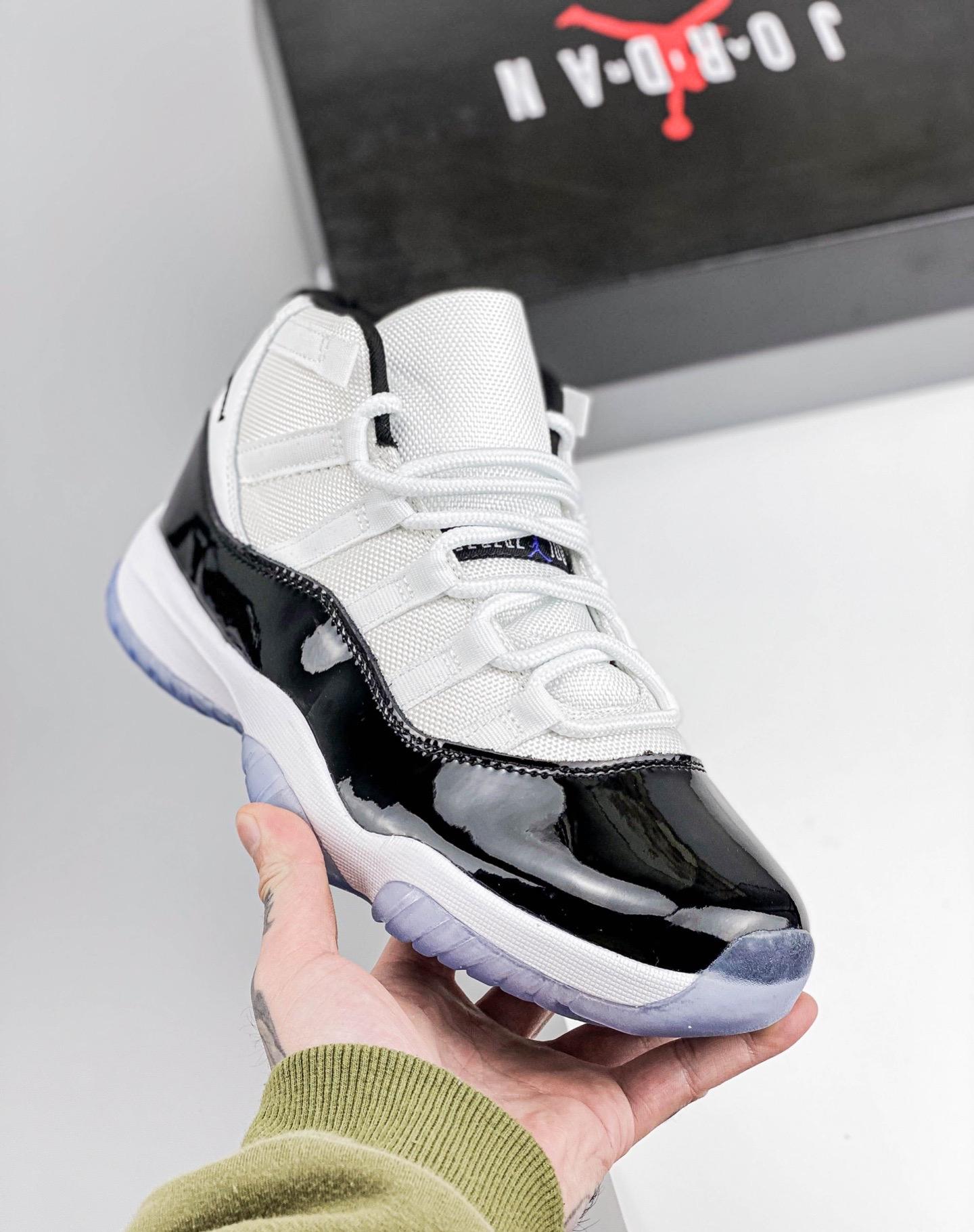 Air Jordan 11 High