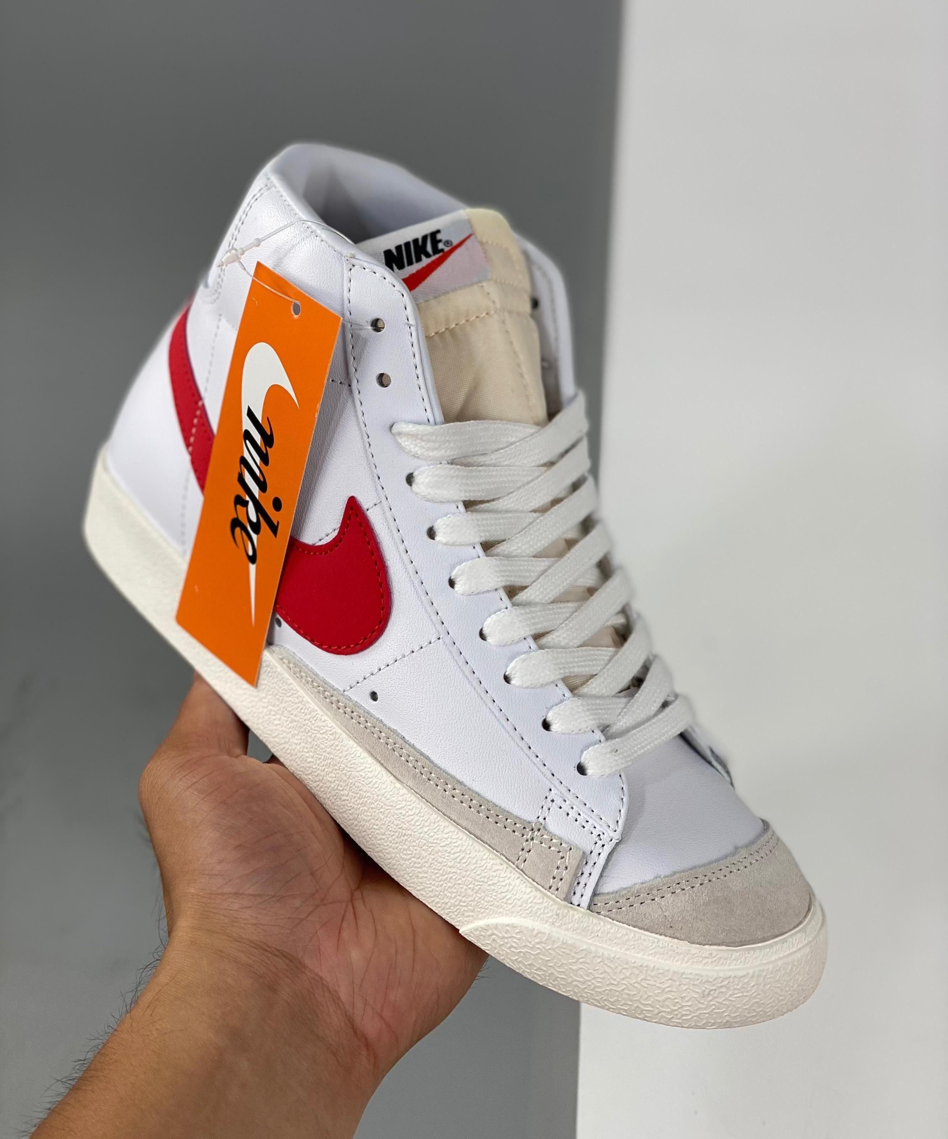 Blazer Mid 1977 Vintage sketch 36-45