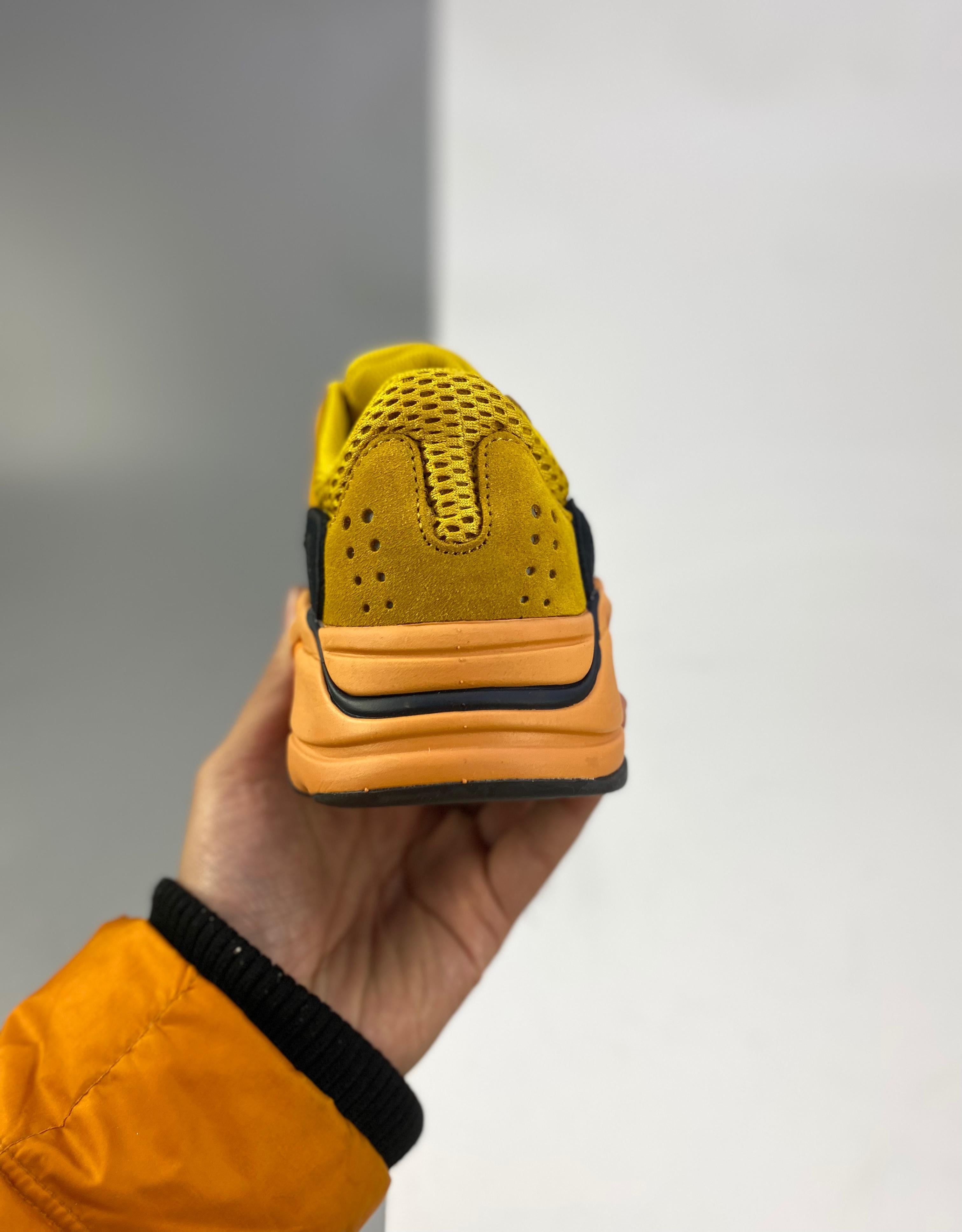 Yeezy Boost 700v2 36-46