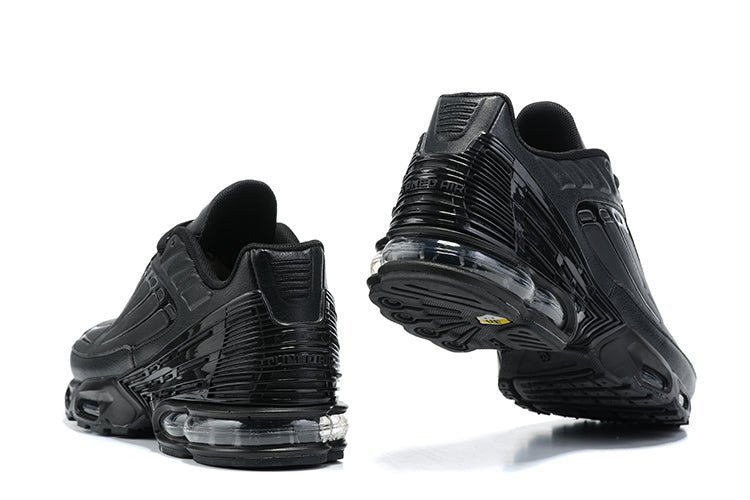 160 Versão em Couro Air Max Plus III Preto Triplo 39-46