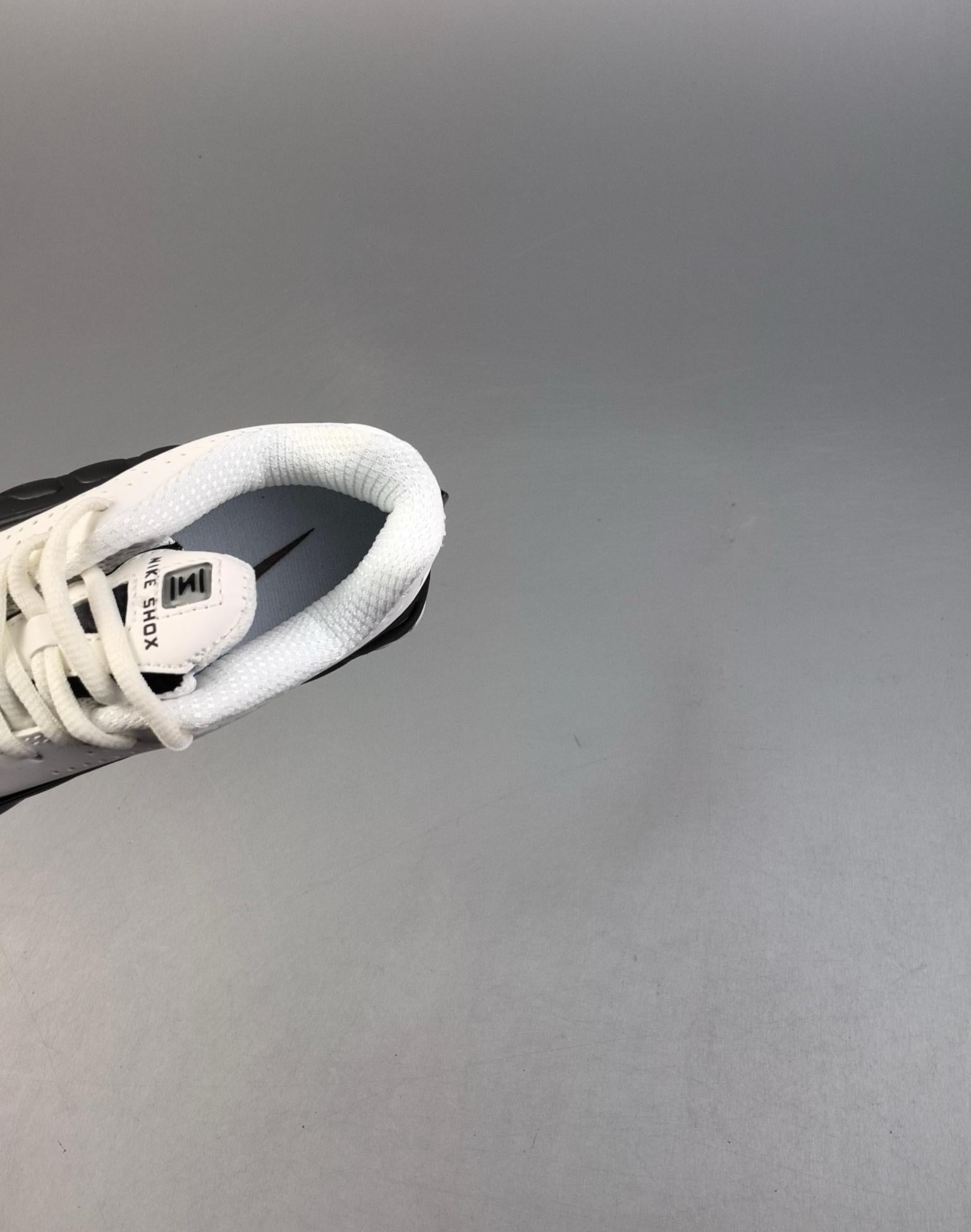 180 Shox Mr4 Ar3565 104 36-45