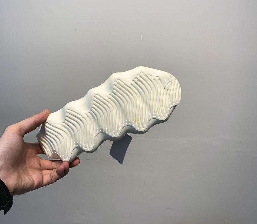 Ad Yeezy 450