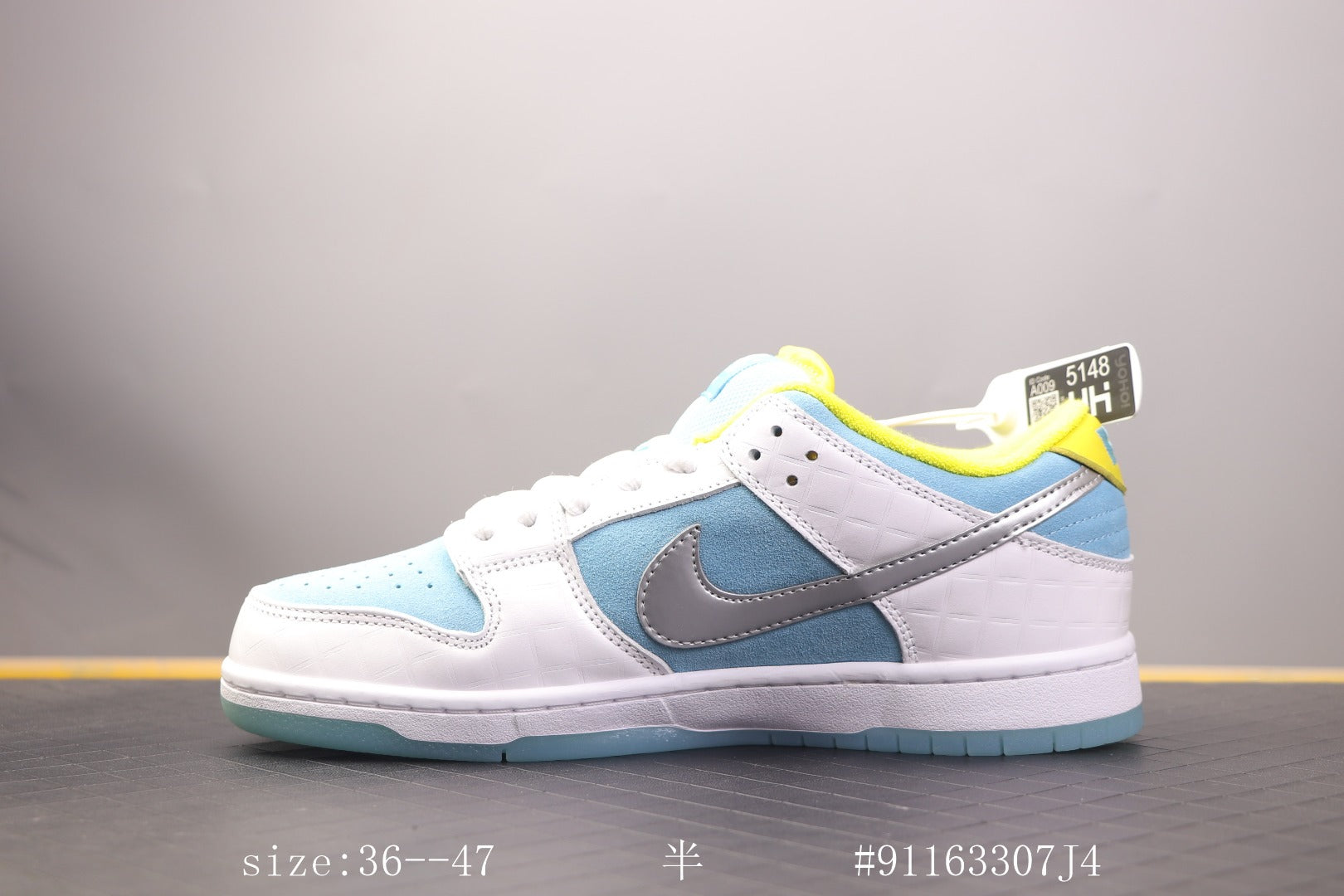Dunk Low Sb