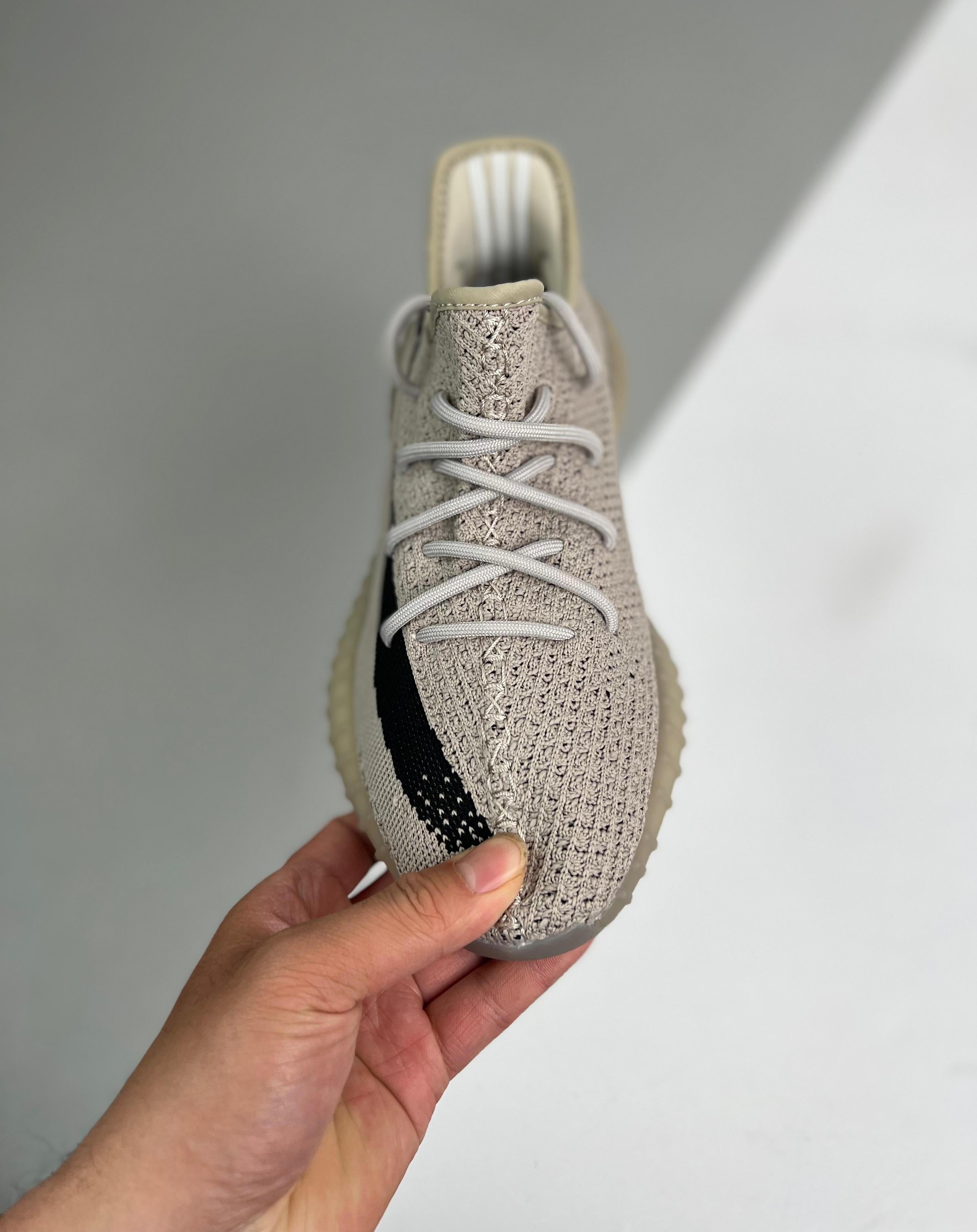 Yeezy Boost 350 V2 beigeblack Primeknit 36-47