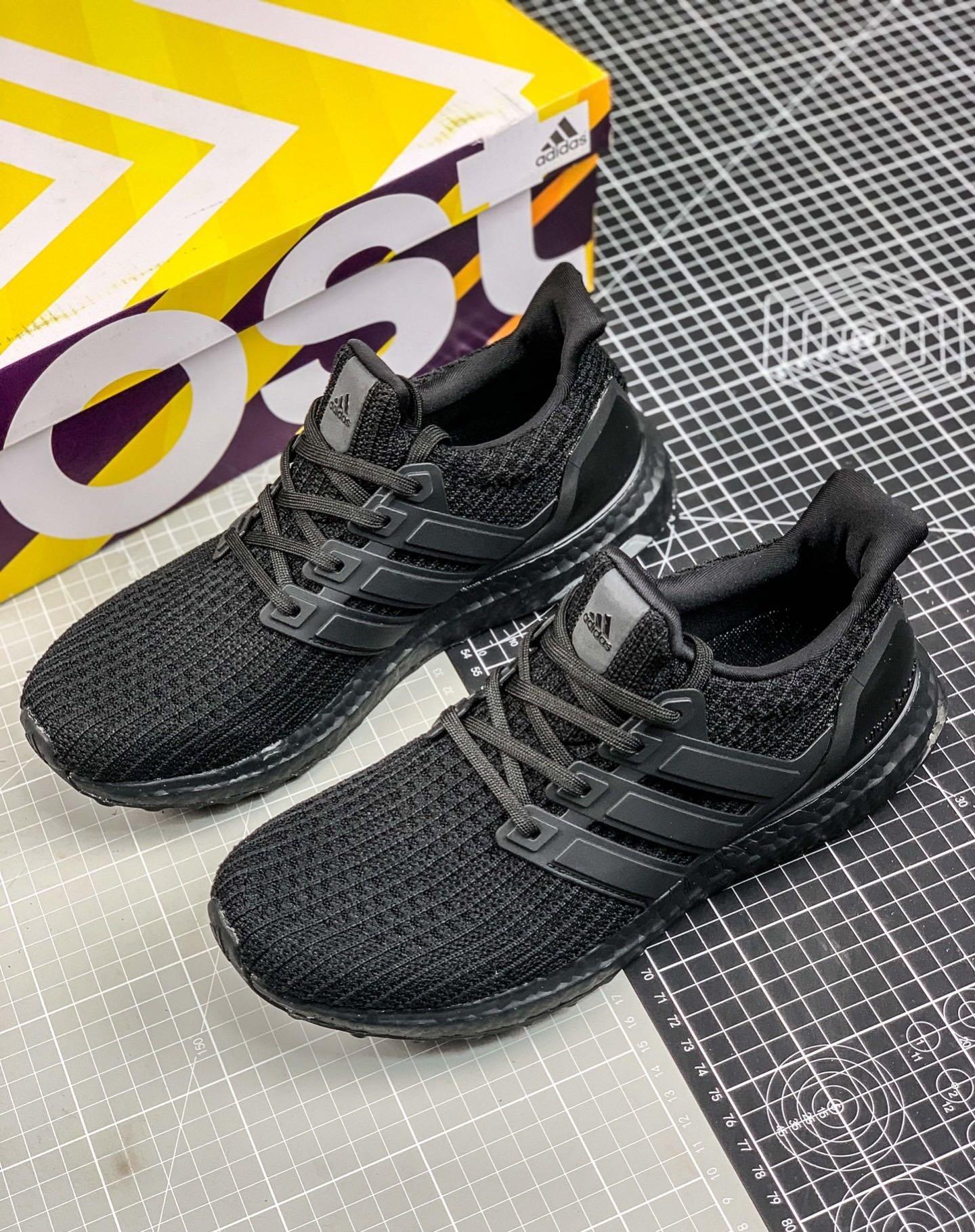 Ultra Boost 40