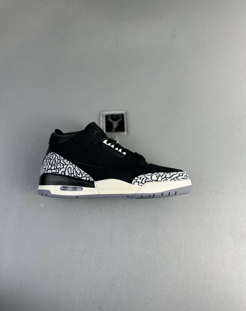 Air Jordan 3 Retro Hide And Sneak 36-46