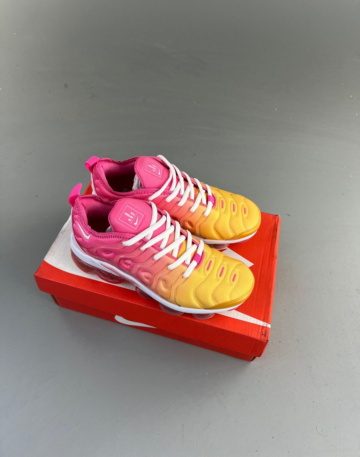 Air Vapormax Plus Tm 36-40
