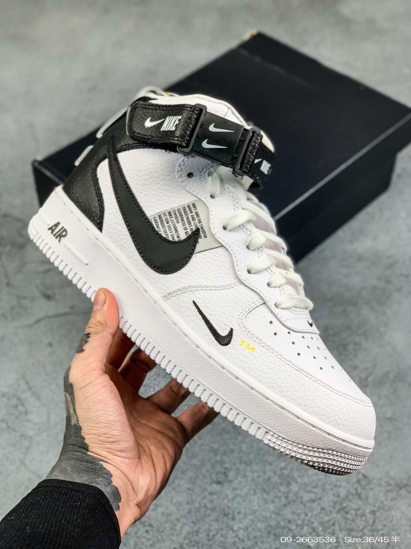 Air Force 1 Mid 07 Lv8