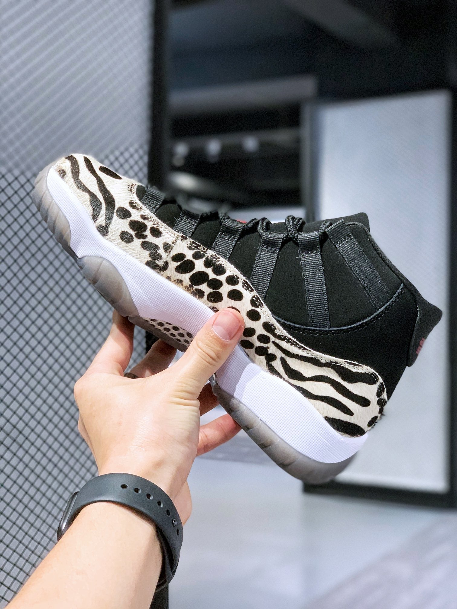 Air Jordan 11 Animal 36-44