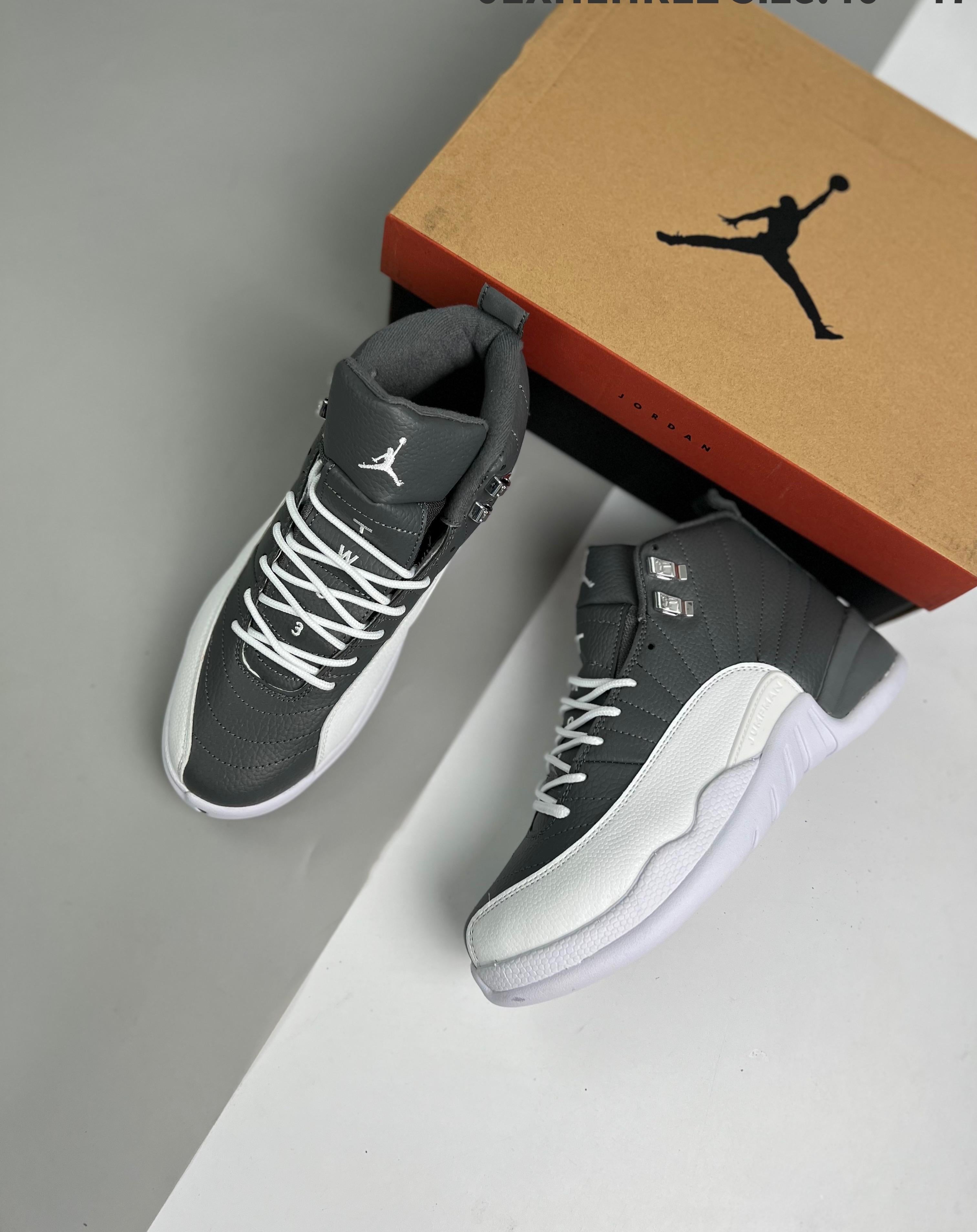 Air Jordan 12 Retro Black Taxi 40-47