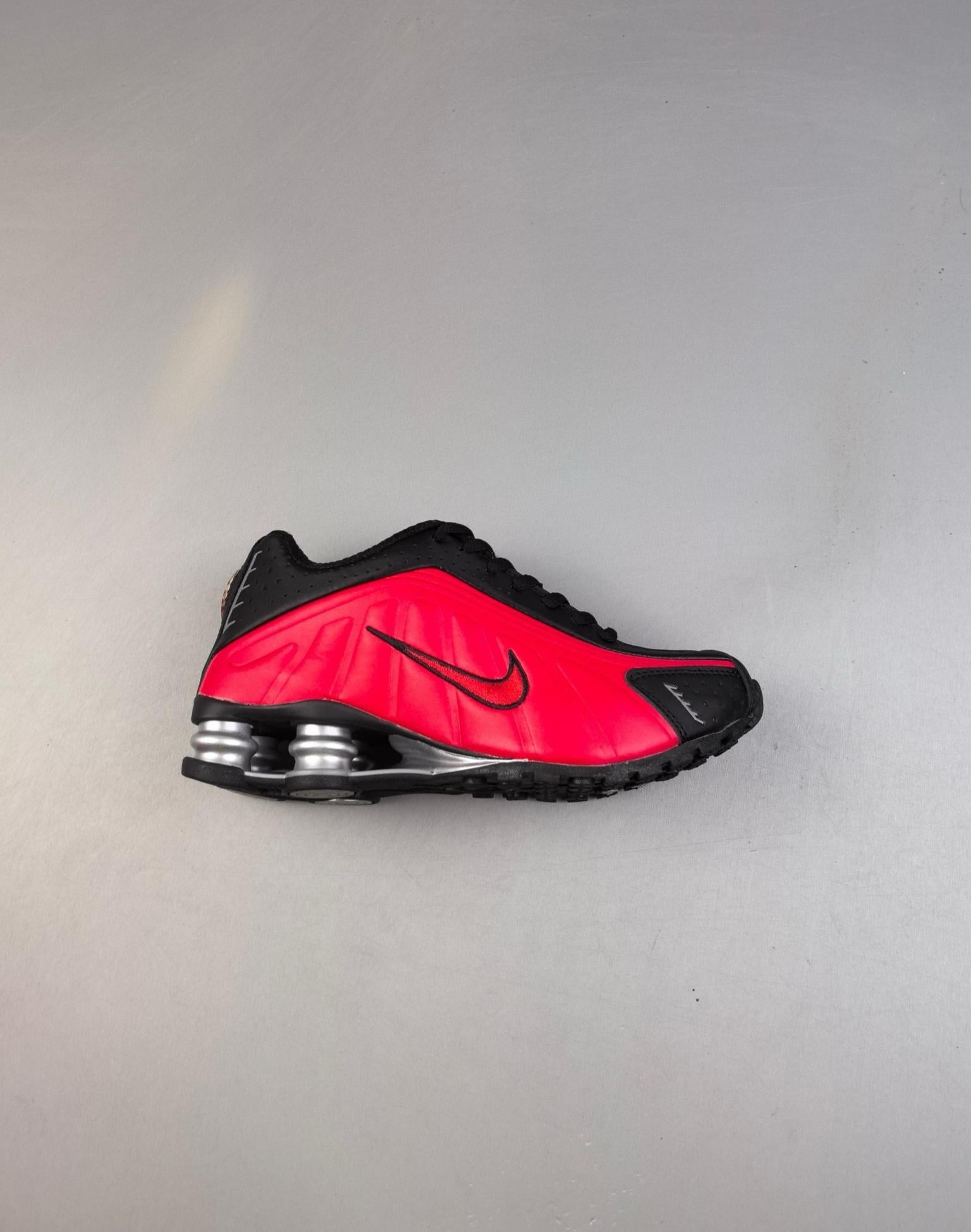 Shox R4 36-45