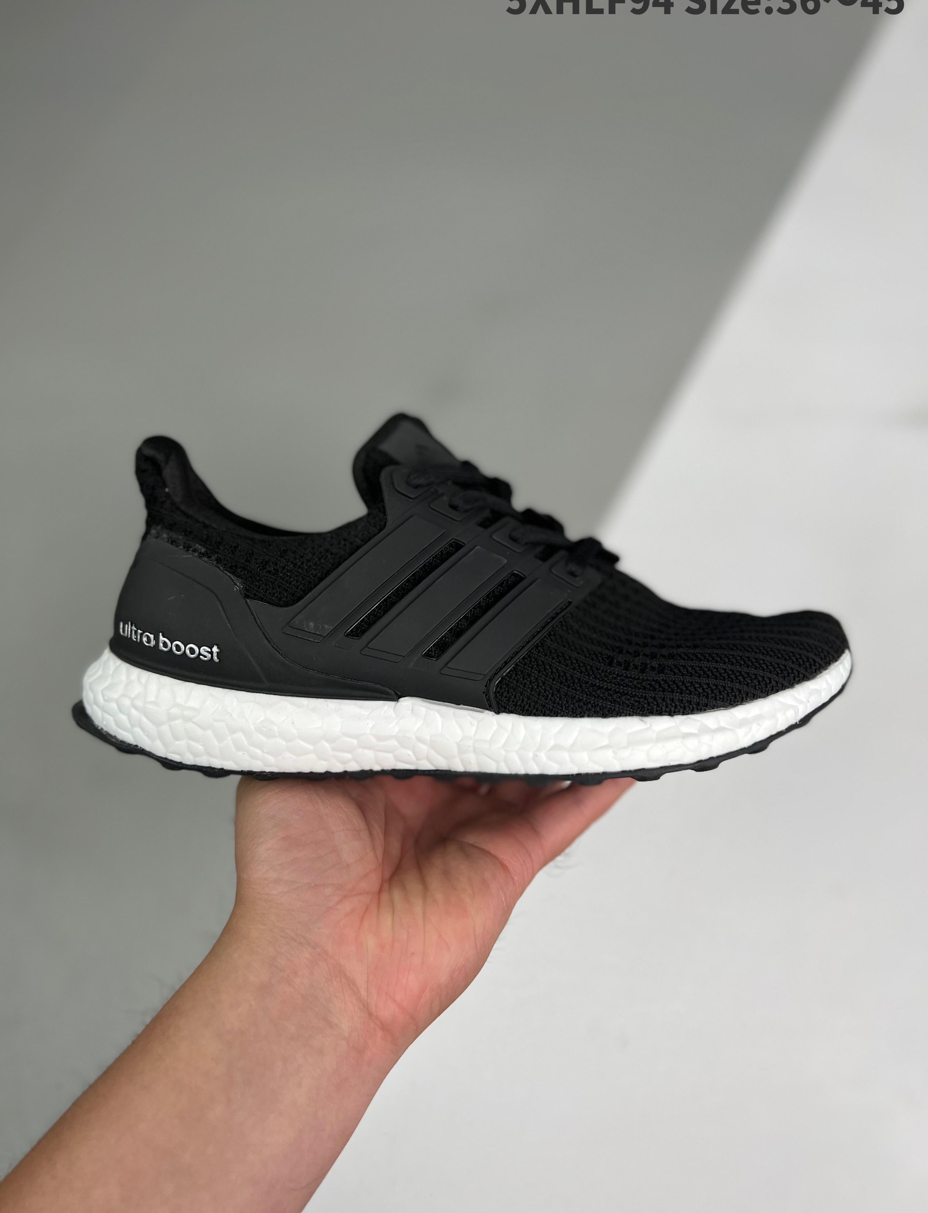 Ultra Boost 40