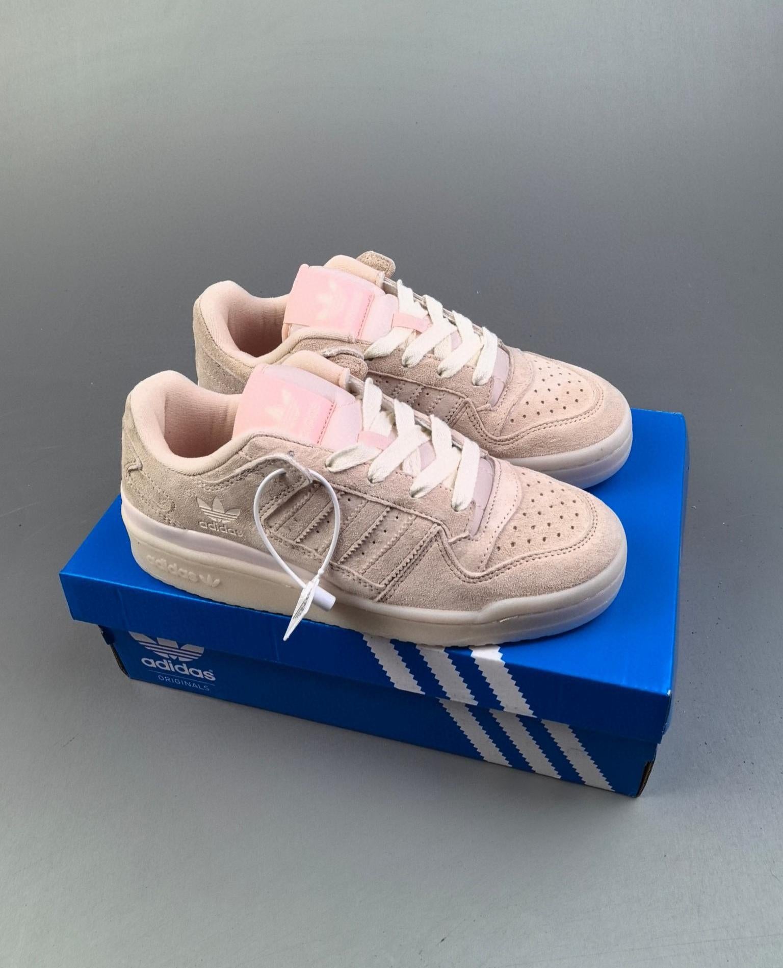 Forum Low Cl W 36-45