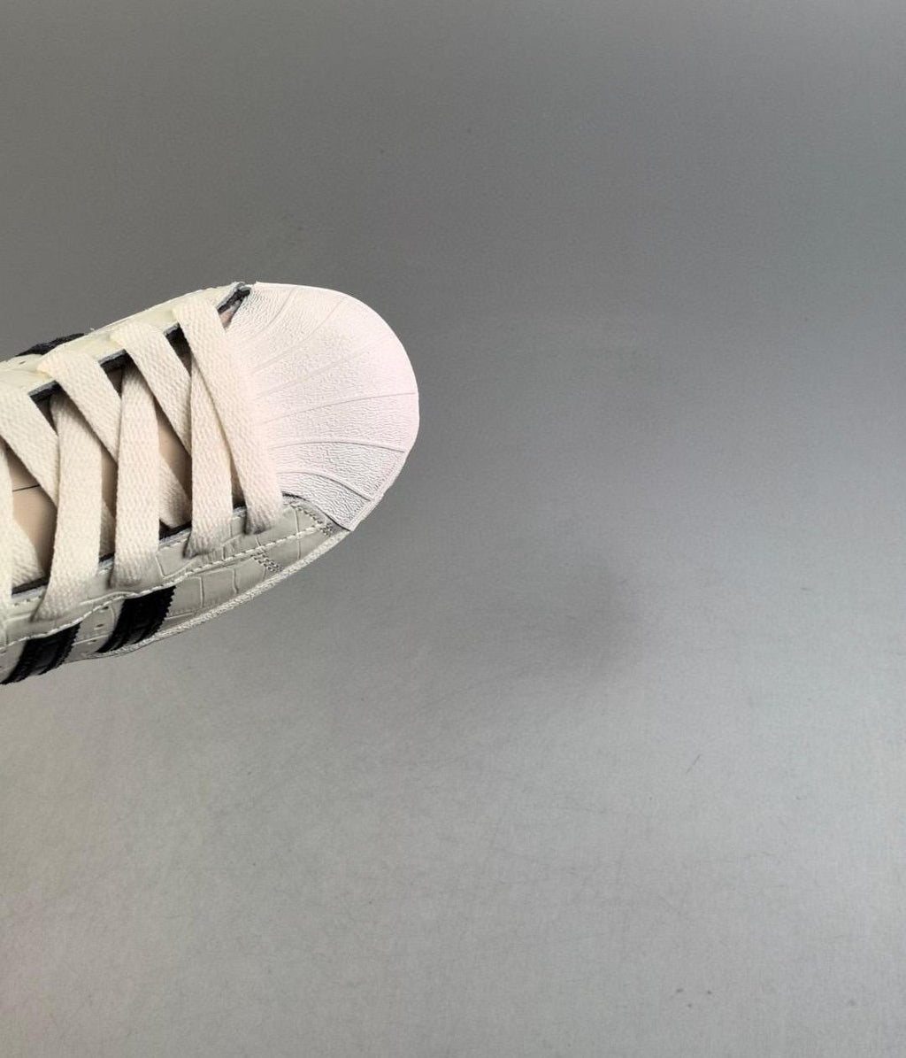 Originals Superstar 35-44