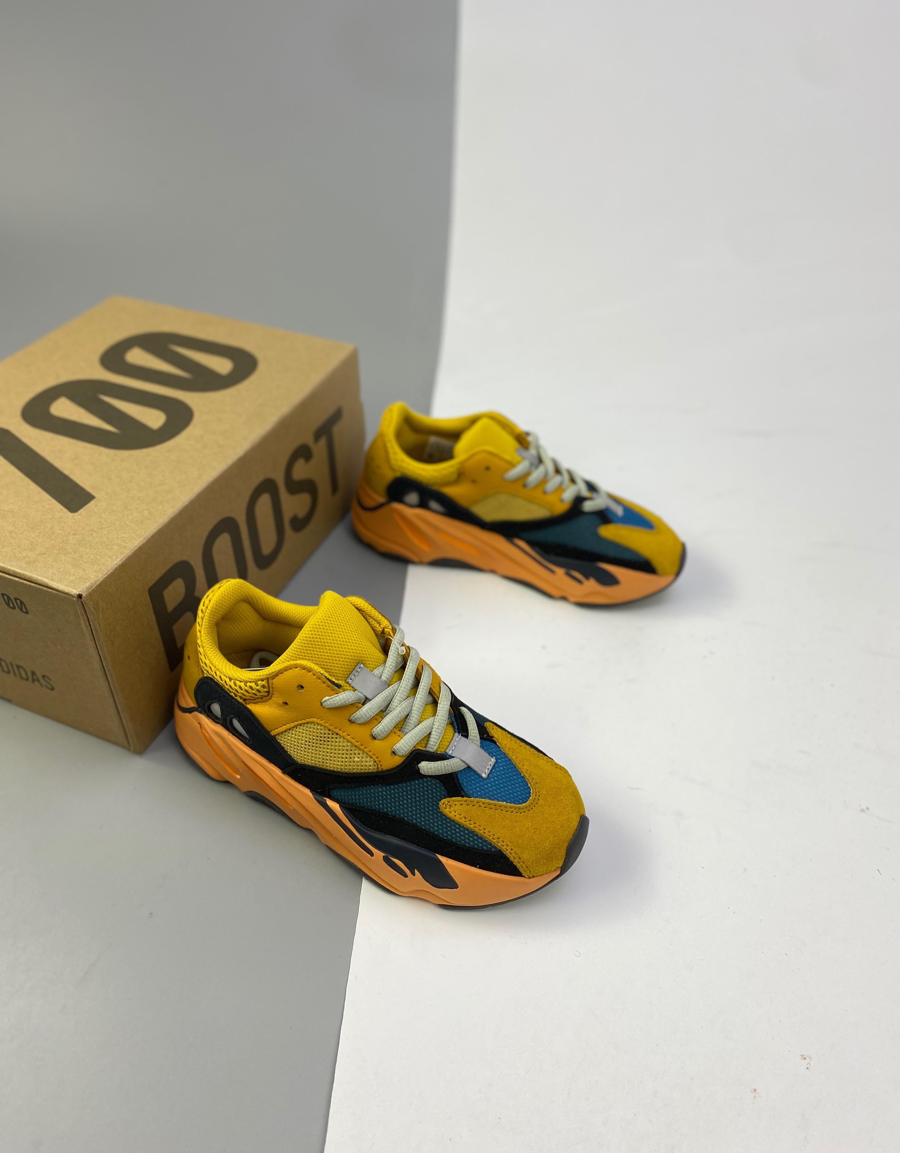 Yeezy Boost 700v2 36-46