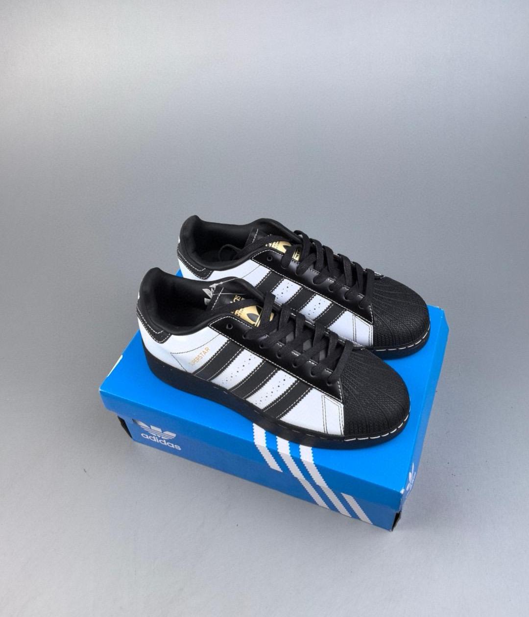 Originals Superstar Xlg 35-45
