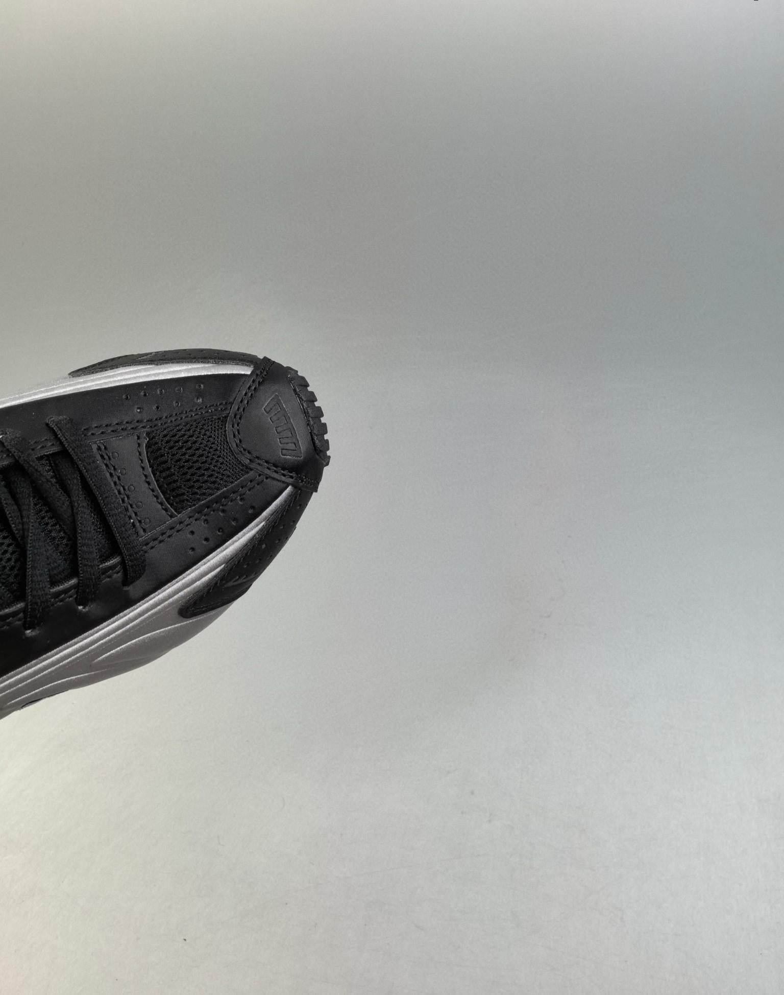 Shox R4 36-45