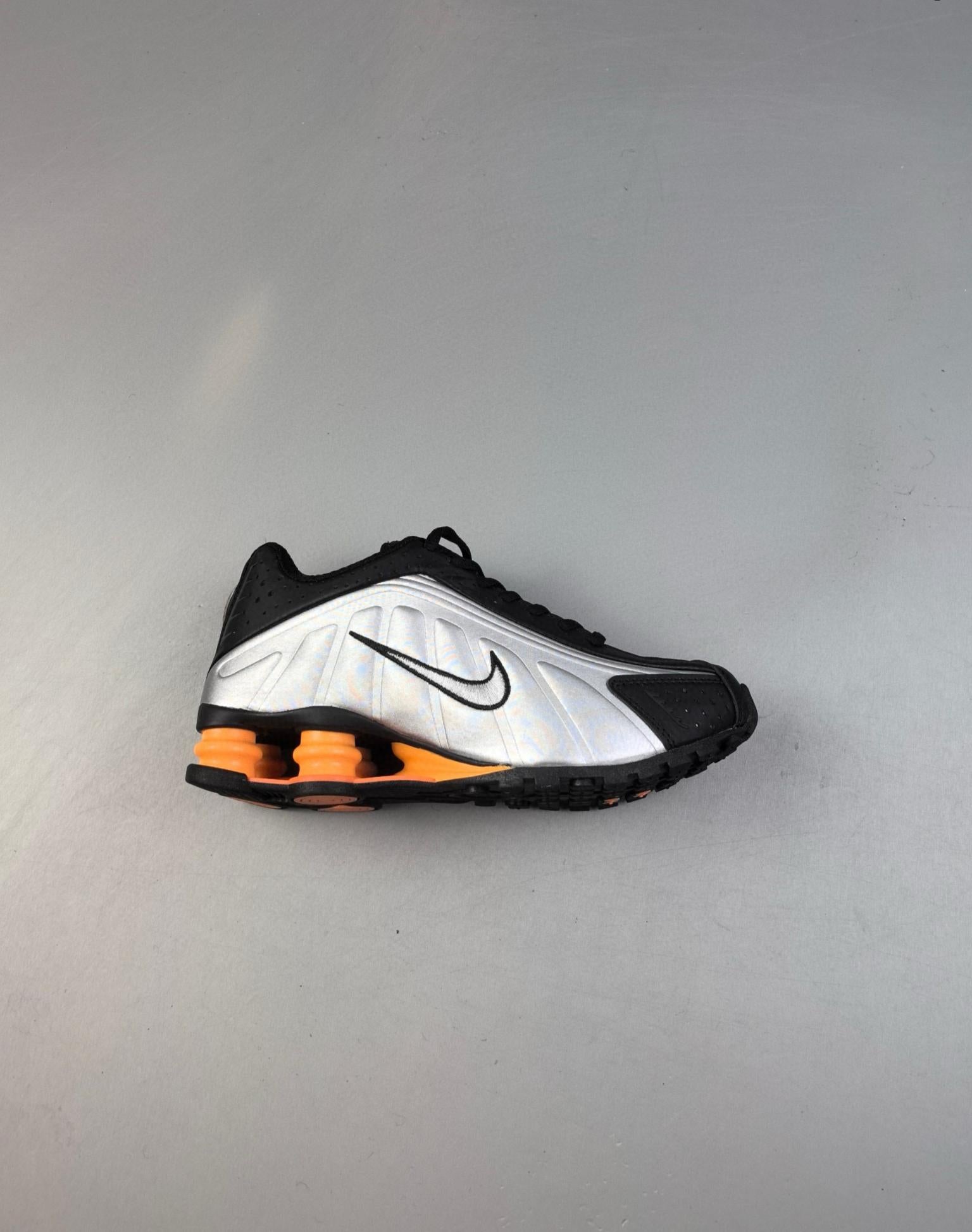 Shox R4 36-45