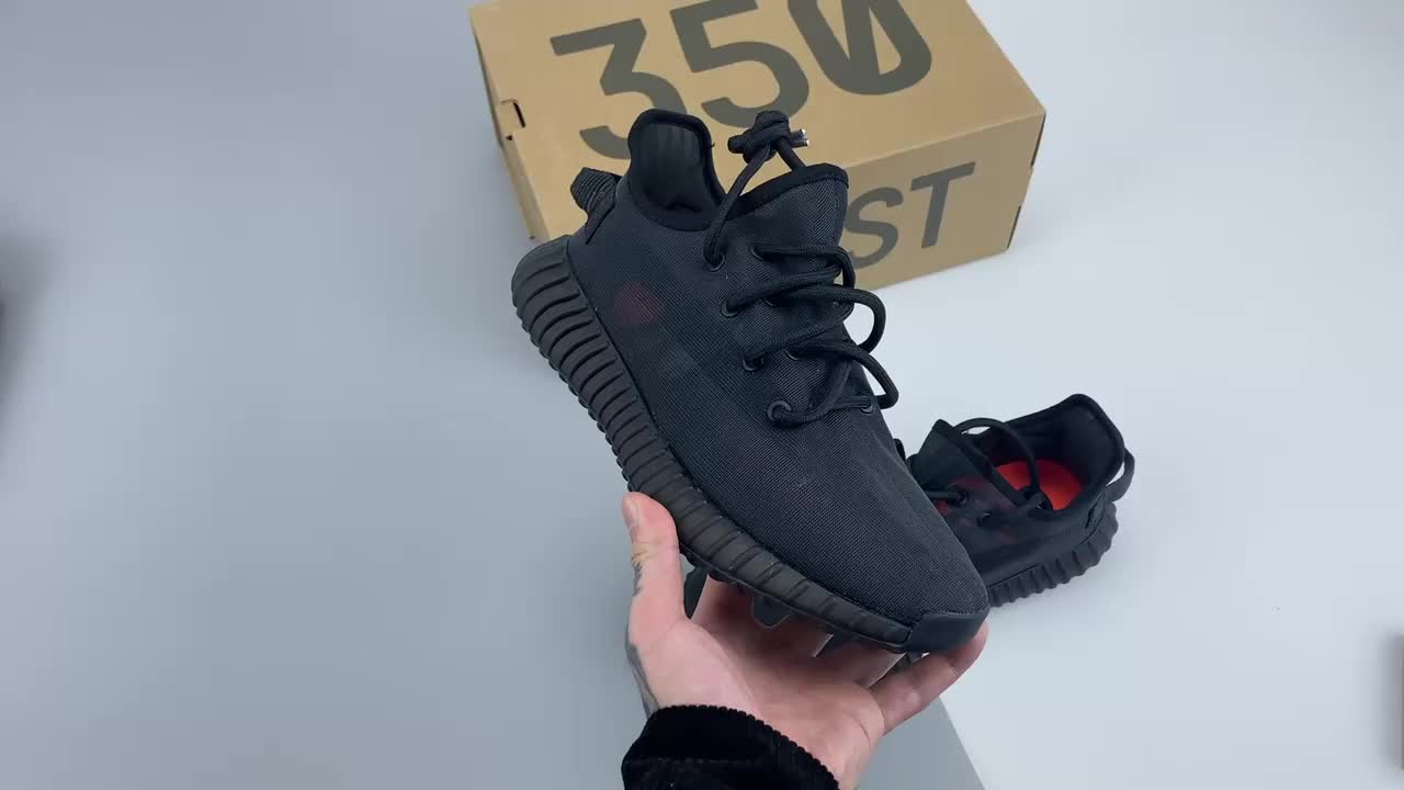 Kanye West X Yeezy Boost 350 V2ash Pearl