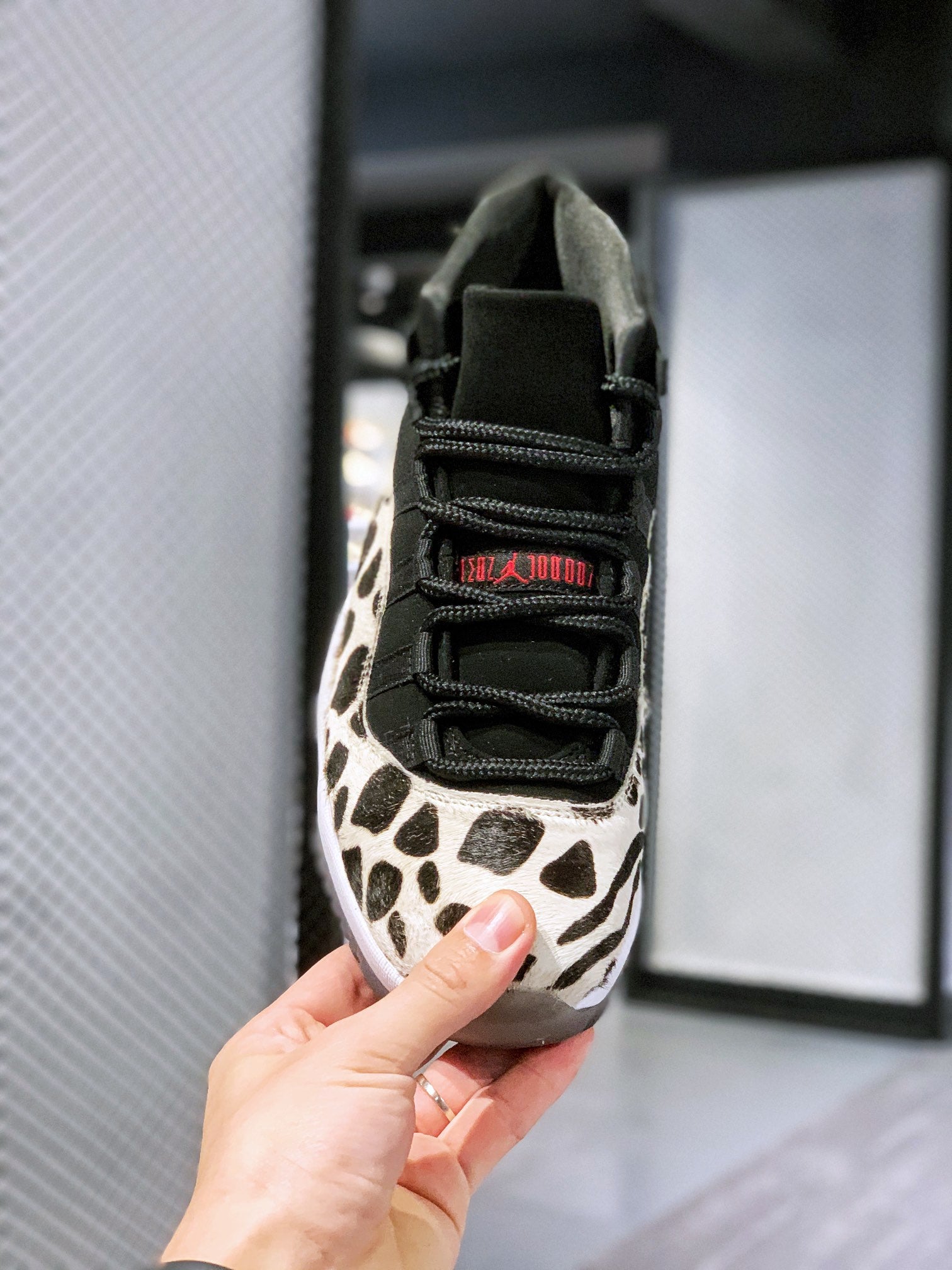 Air Jordan 11 Animal 36-44