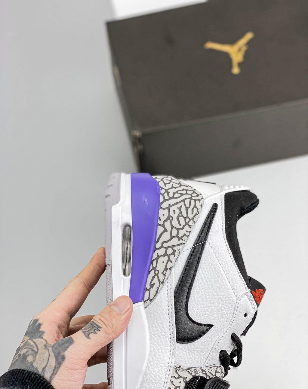 Air Jordan Legacy