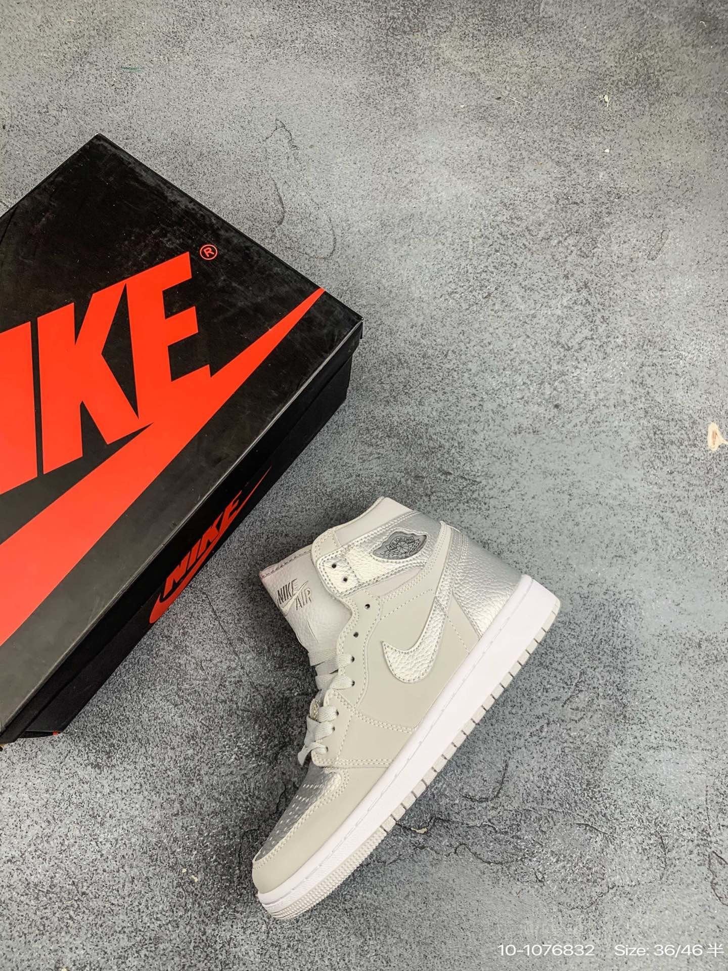 Air Jordan 1 Retro High