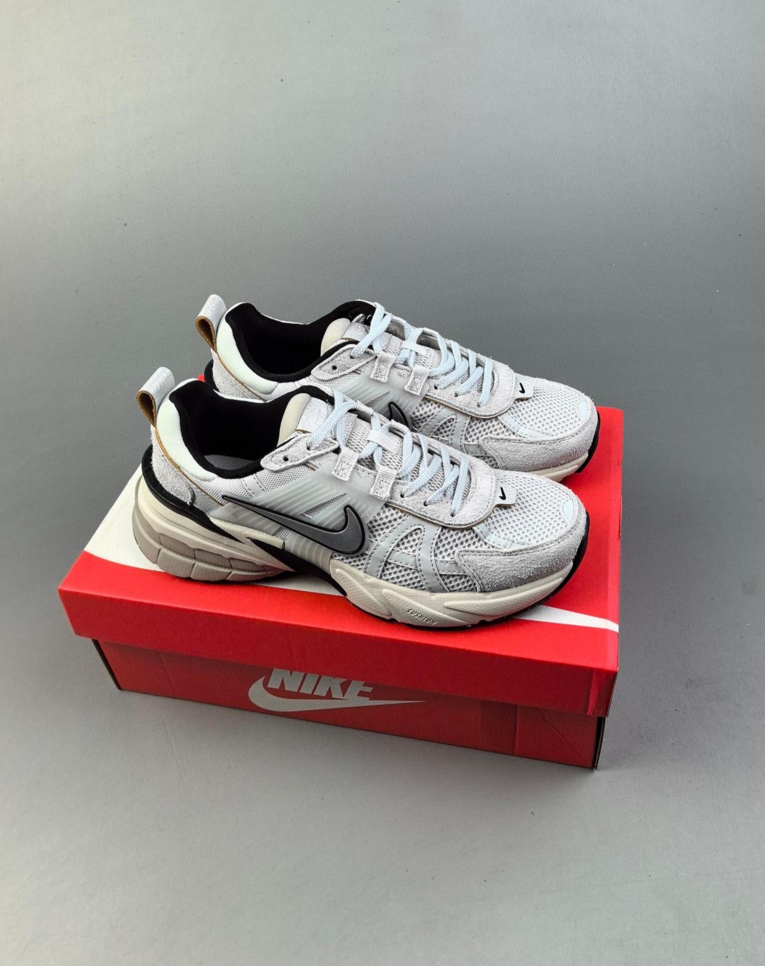 200 V2k Run Fd0736-102 Size36-45 _2