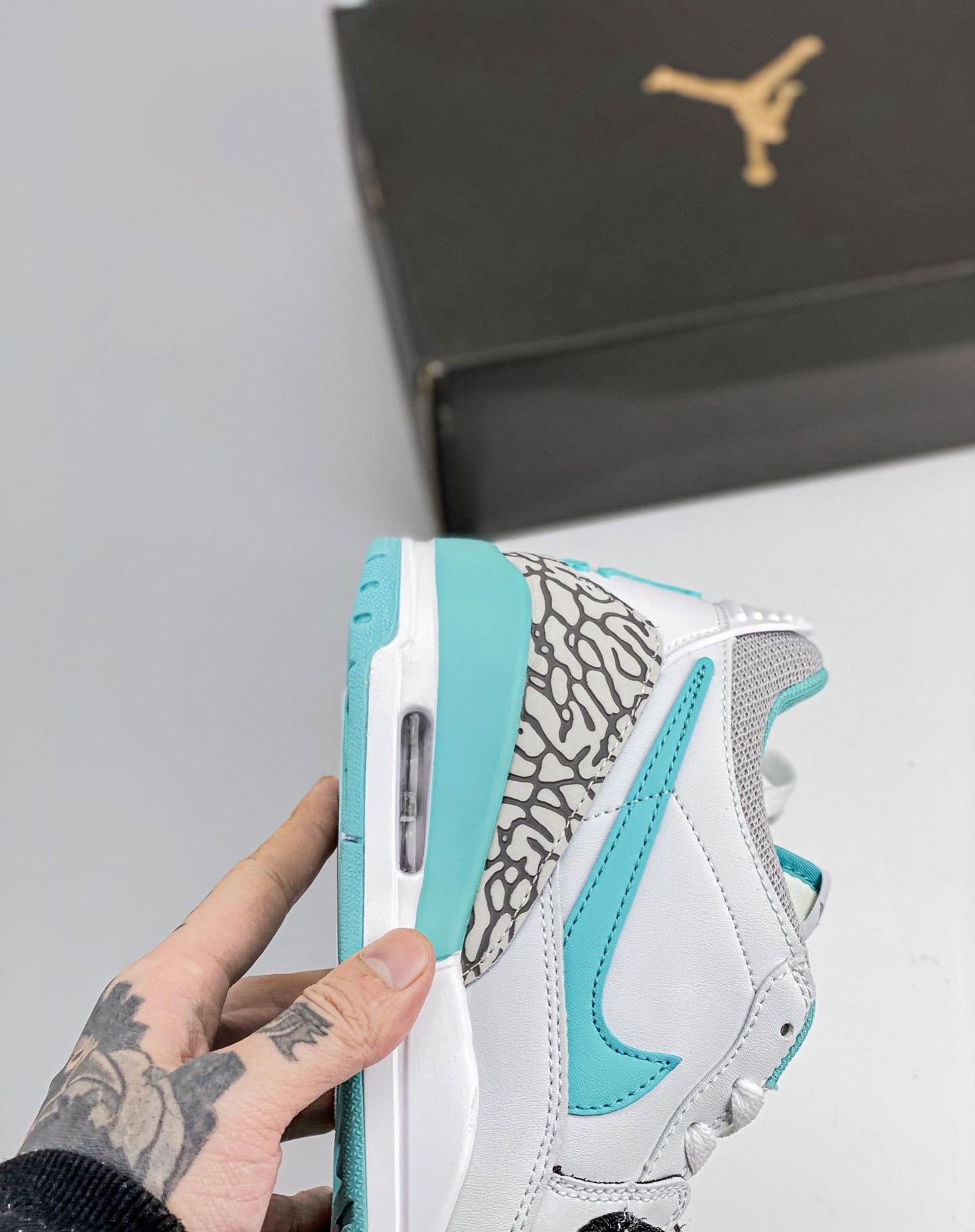 Air Jordan Legacy